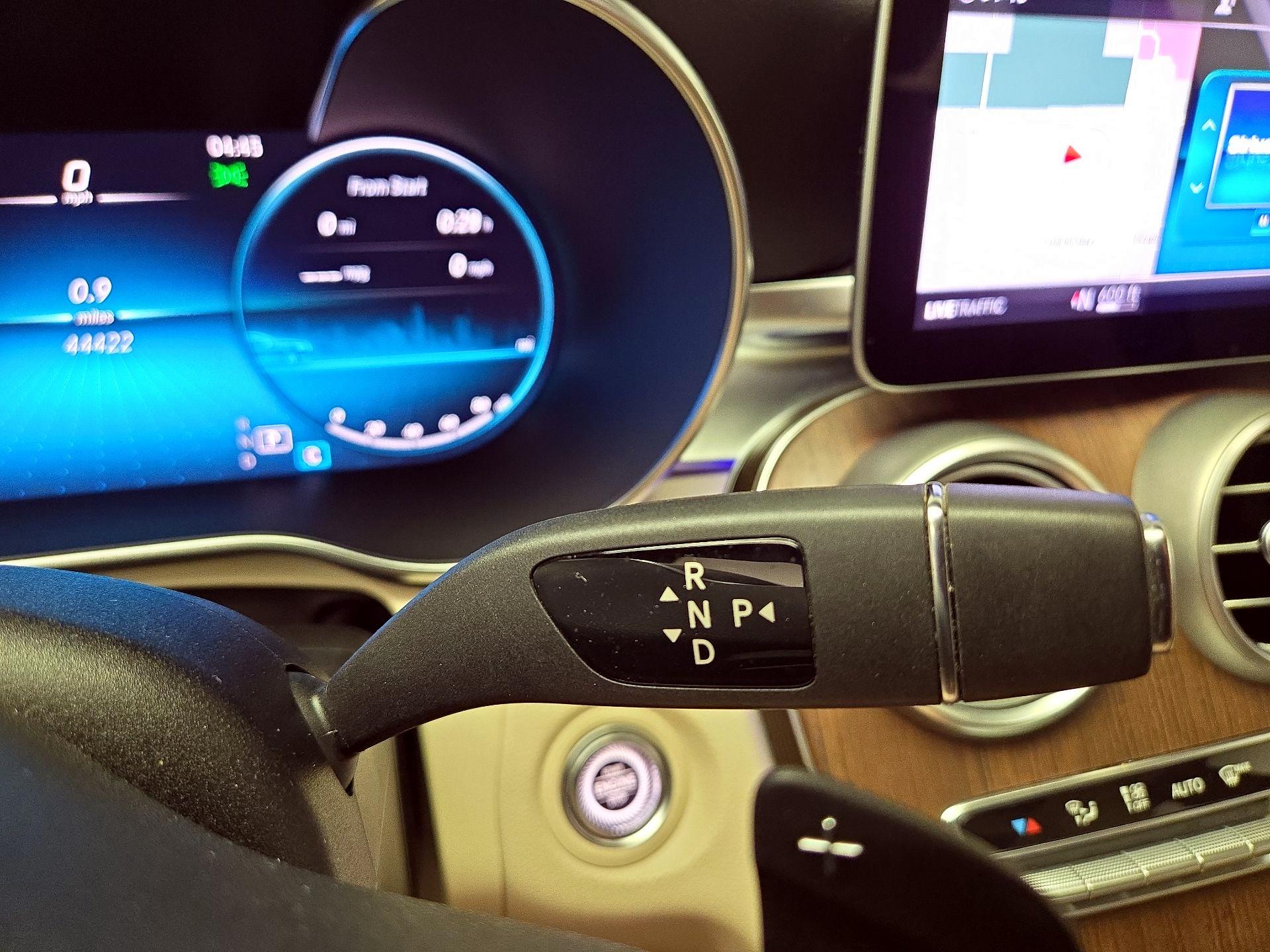 Thumbnail: 2020 Mercedes-Benz C-Class - 18