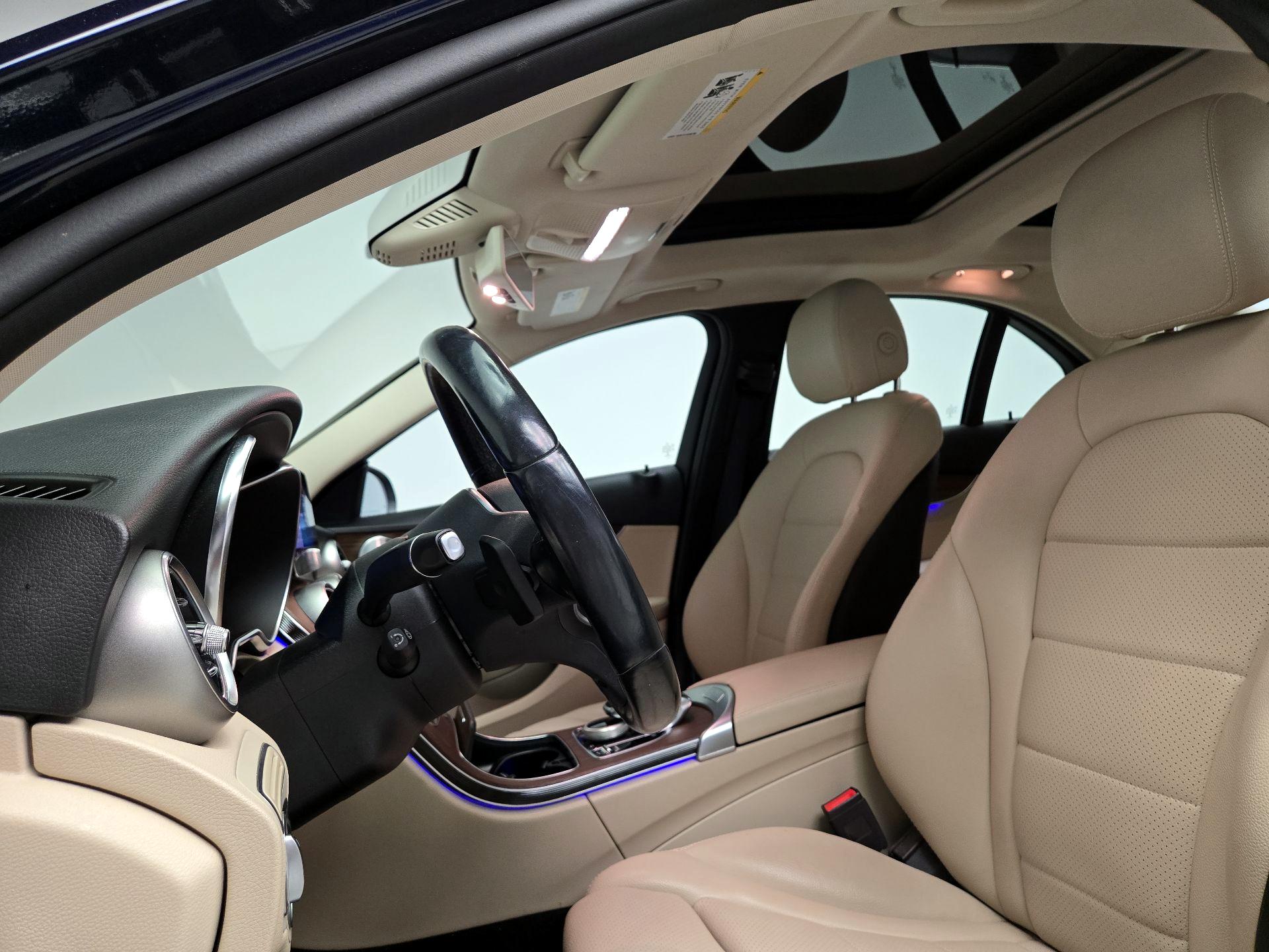 Thumbnail: 2020 Mercedes-Benz C-Class - 20