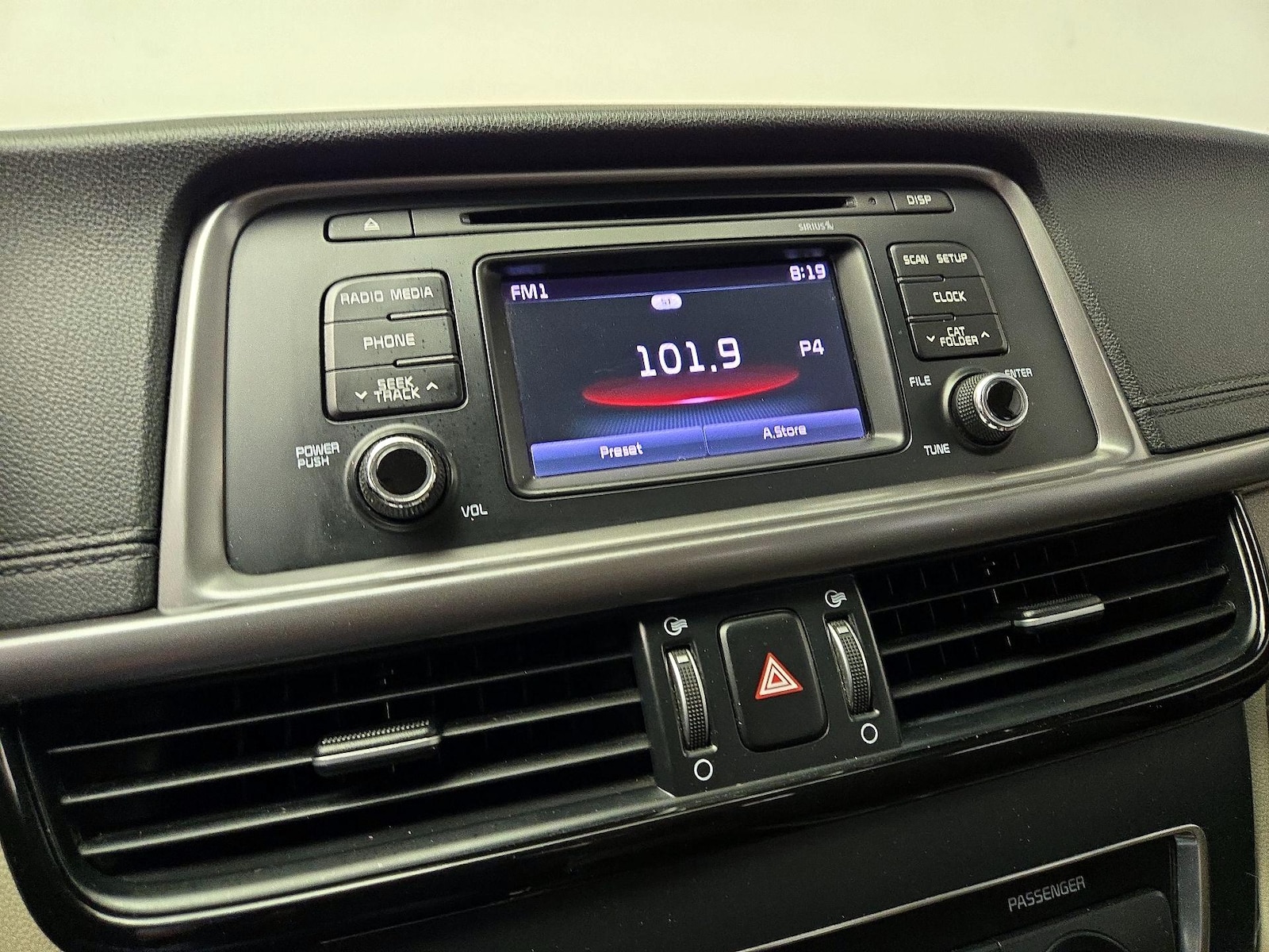 2017 Kia Optima LX - Photo 16