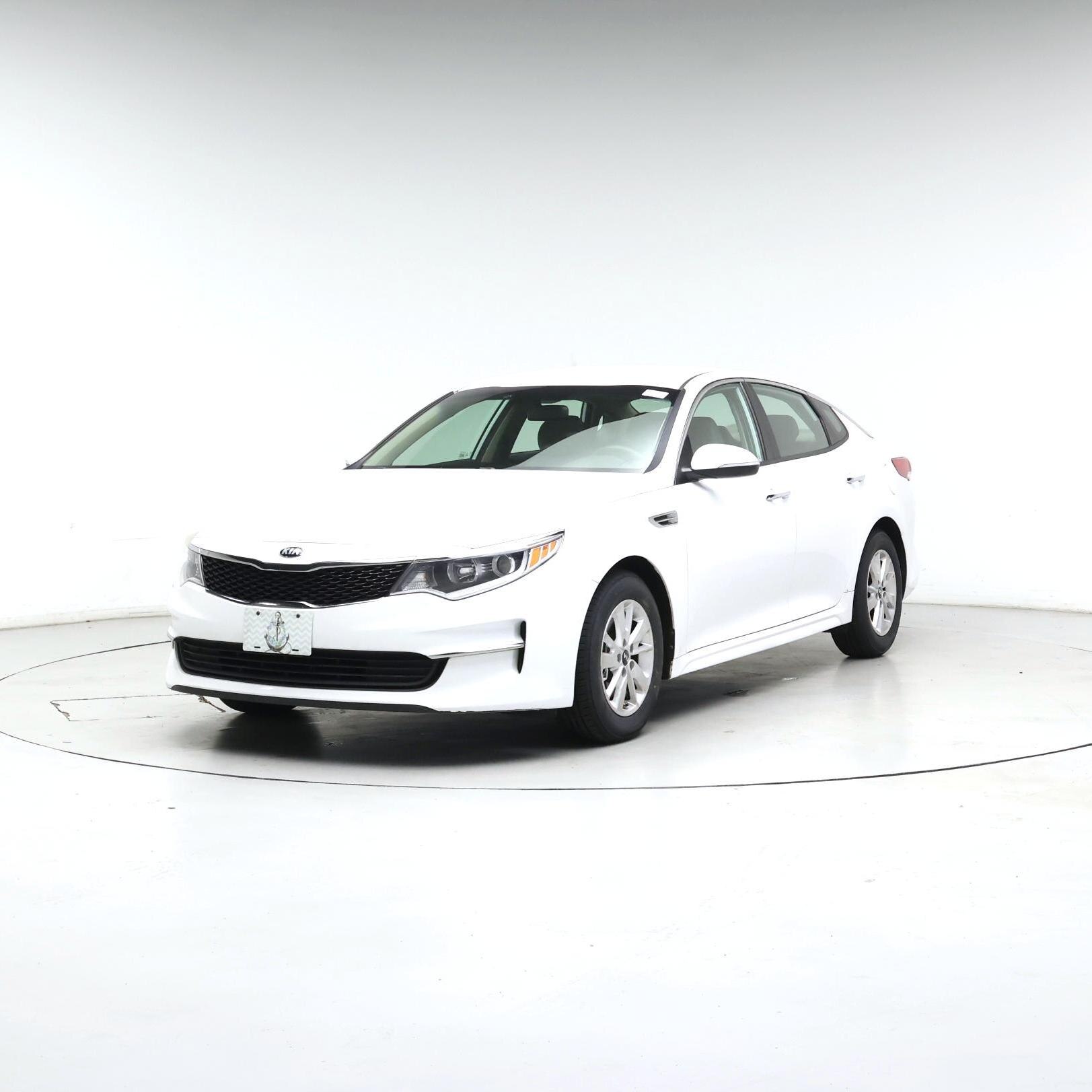 Thumbnail: 2017 Kia Optima - 4