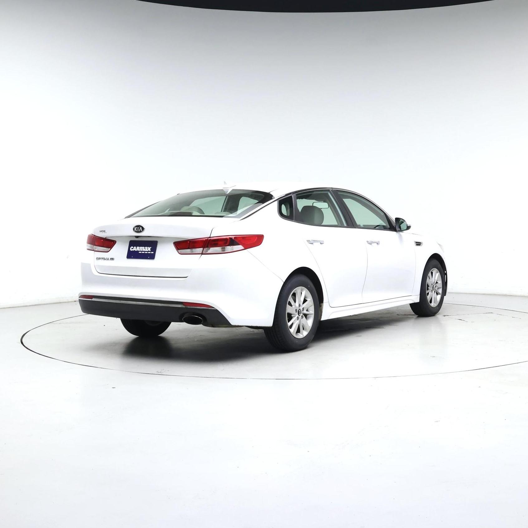 Thumbnail: 2017 Kia Optima - 8