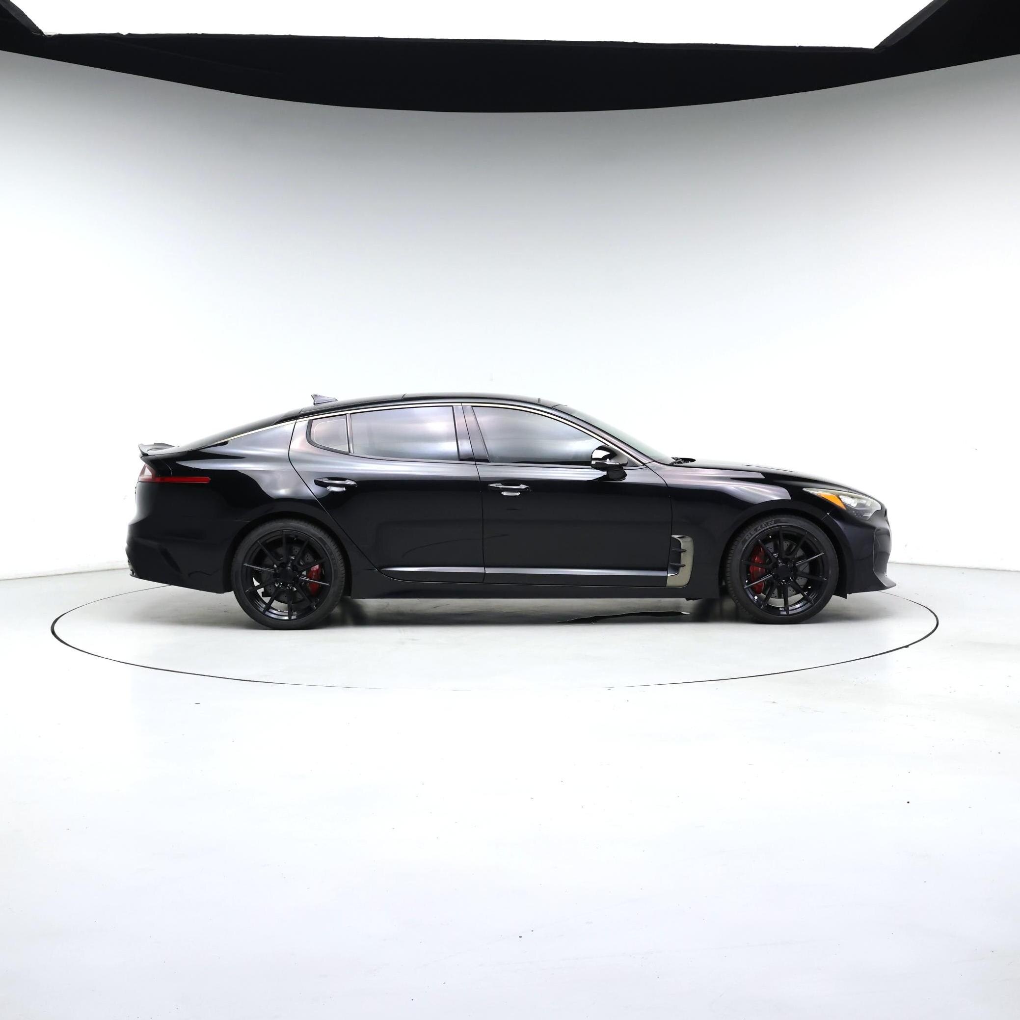 Thumbnail: 2018 Kia Stinger - 7