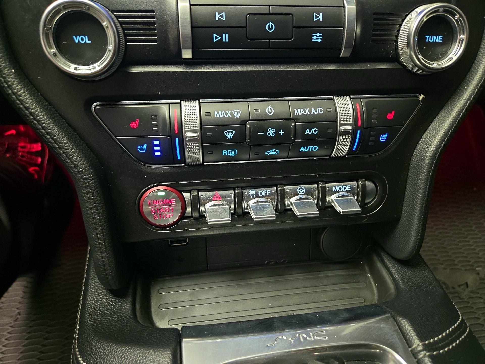 Thumbnail: 2019 Ford Mustang - 17
