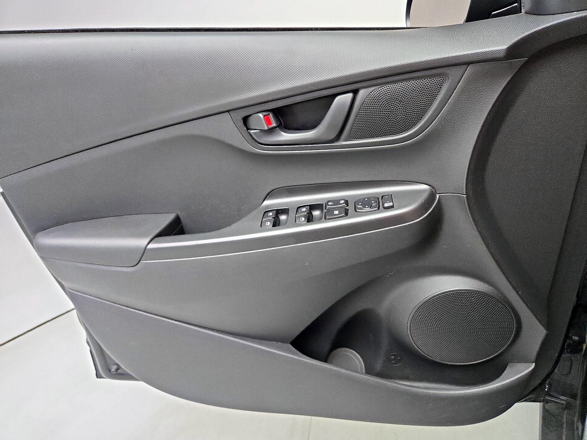 Thumbnail: 2019 Hyundai Kona - 12