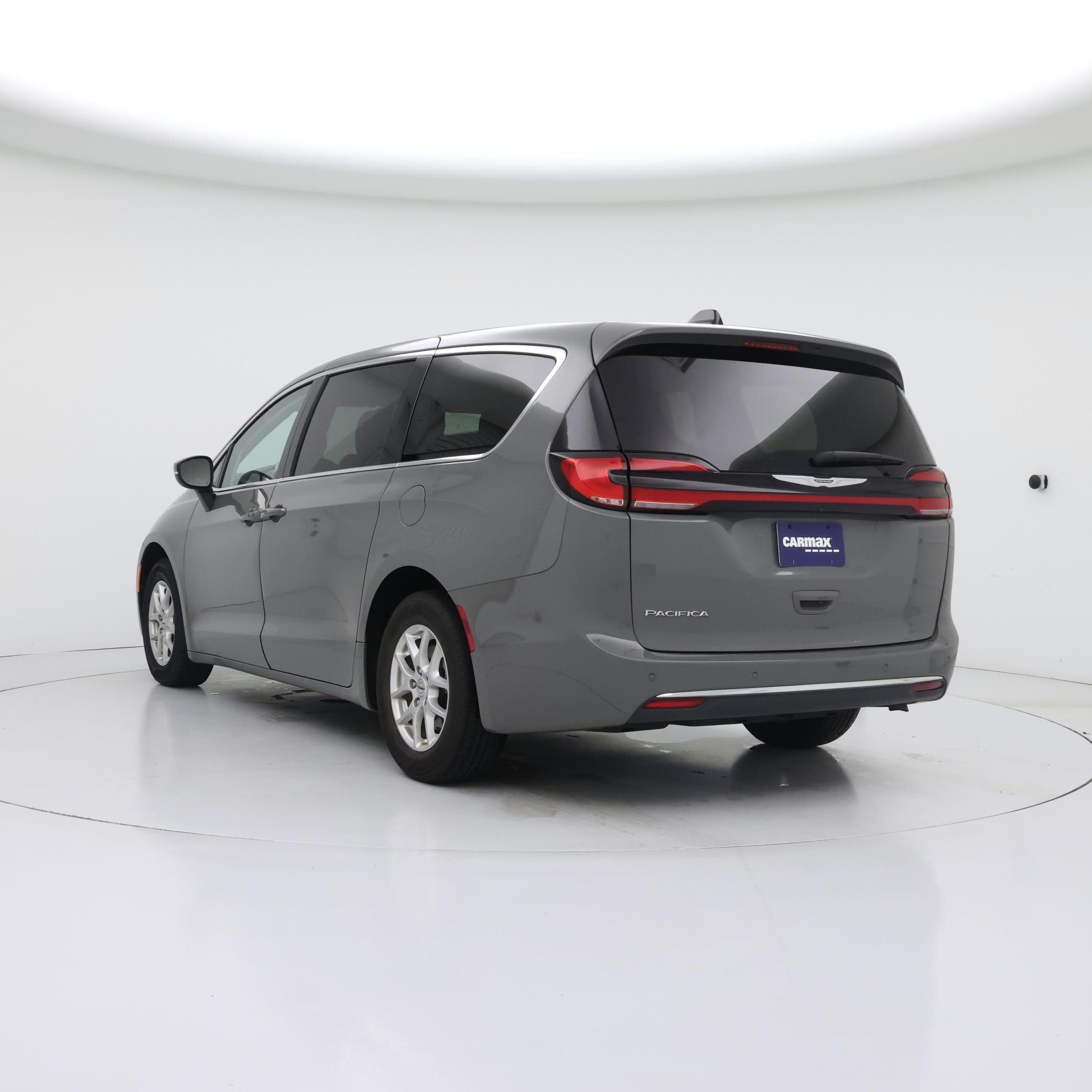 Thumbnail: 2023 Chrysler Pacifica - 2