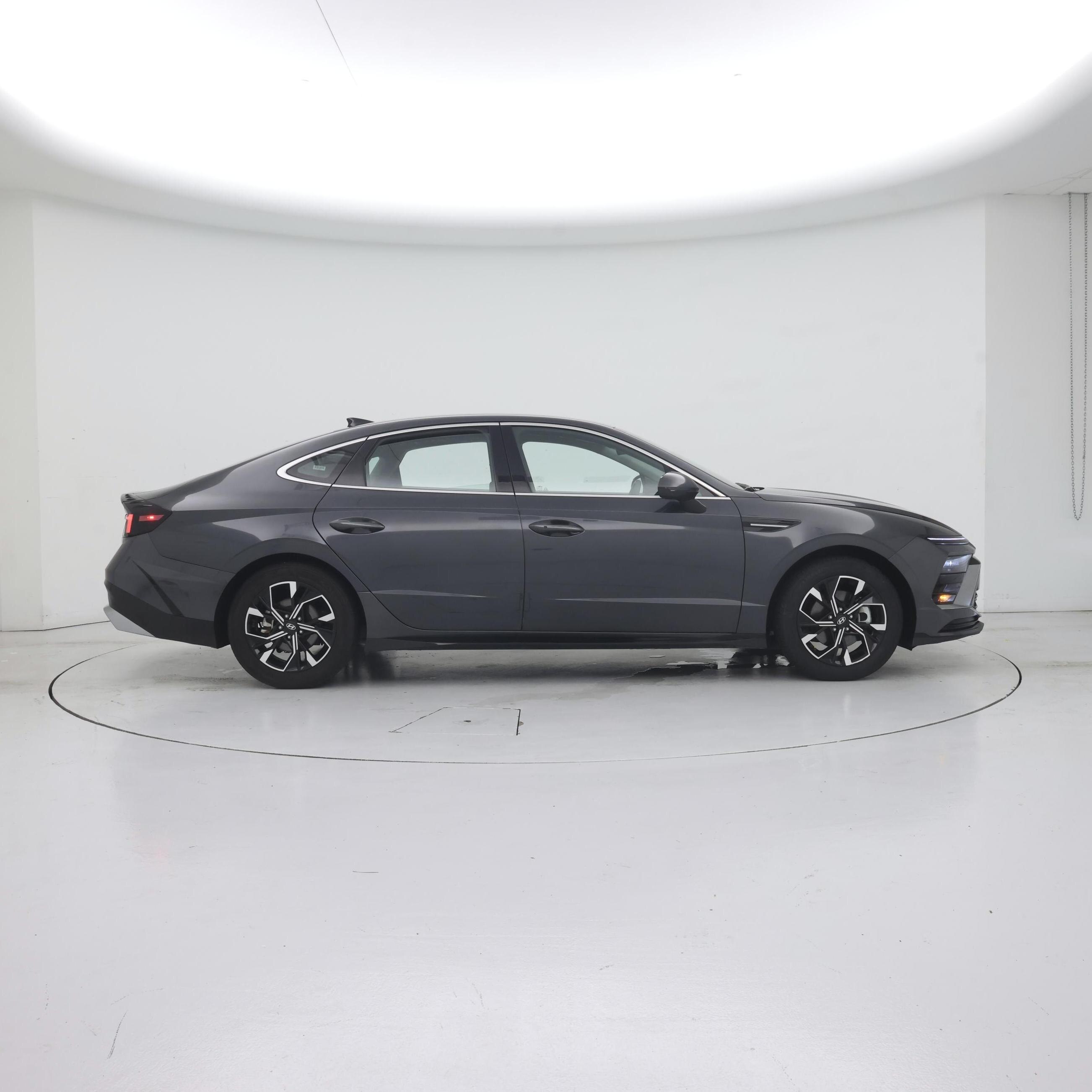 Thumbnail: 2025 Hyundai Sonata - 7