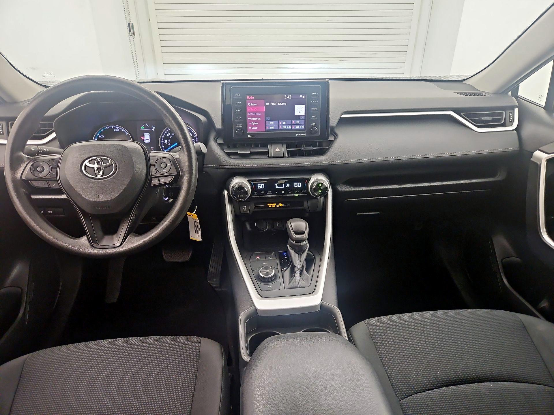 Thumbnail: 2020 Toyota RAV4 - 9