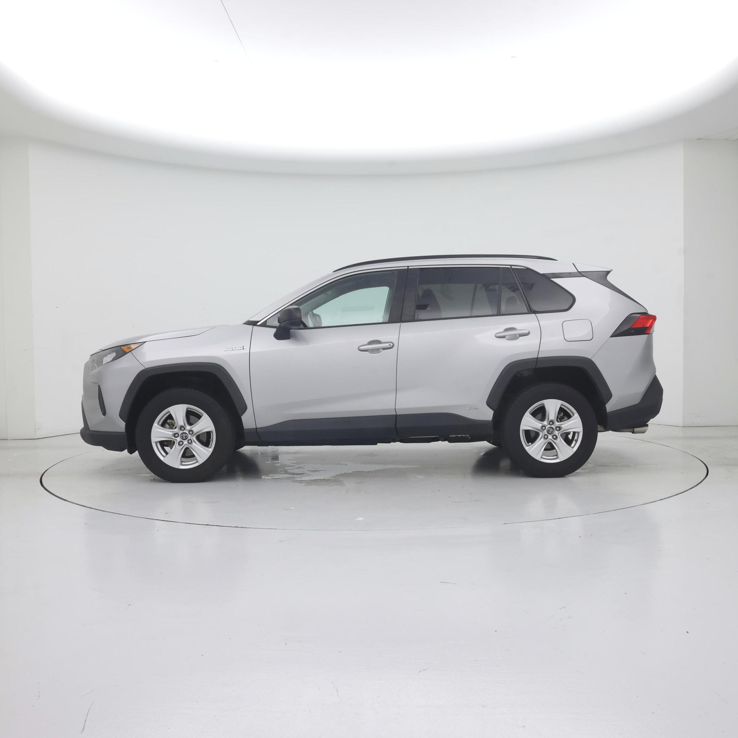 Thumbnail: 2020 Toyota RAV4 - 3