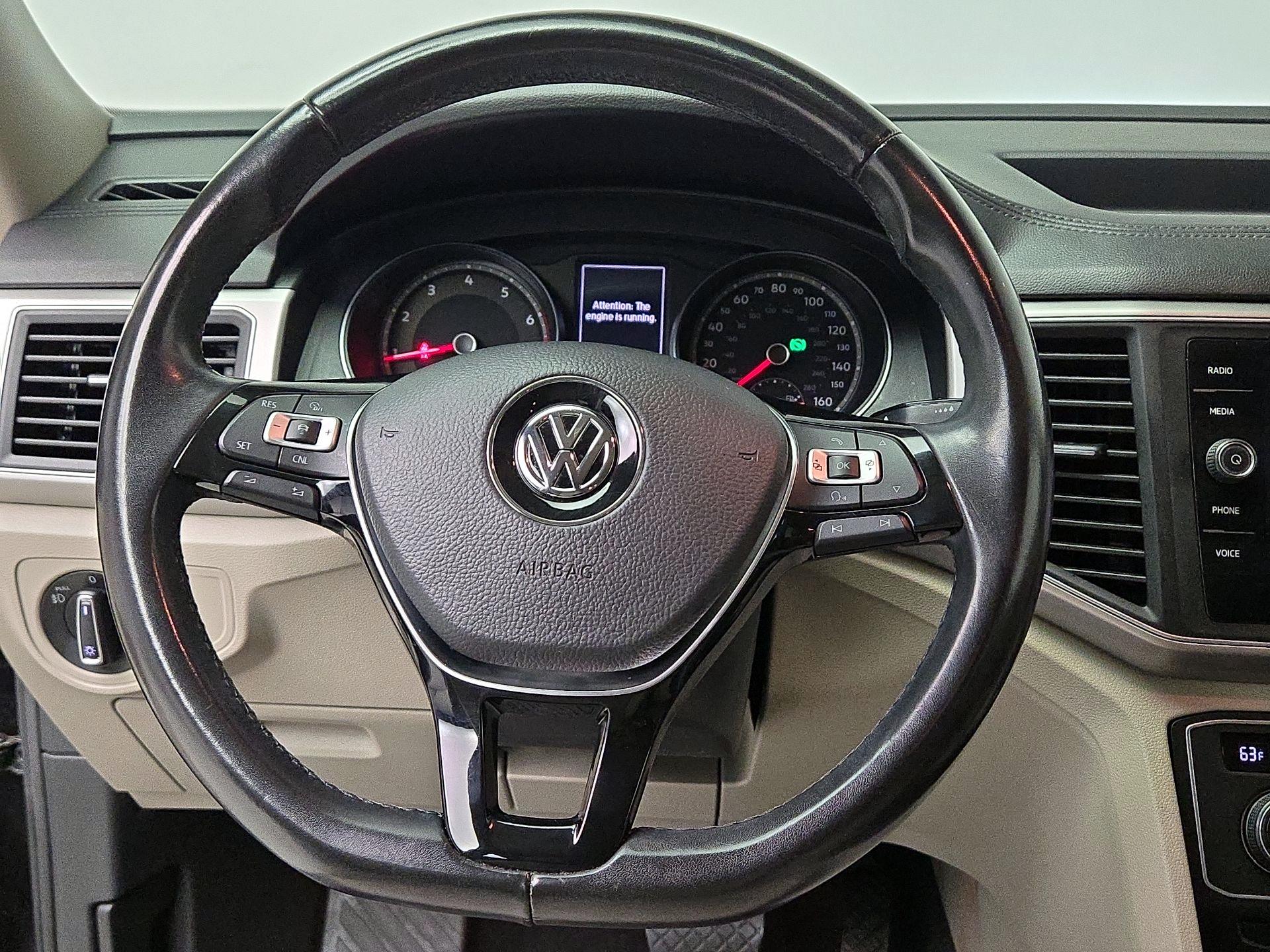 Thumbnail: 2018 Volkswagen Atlas - 10