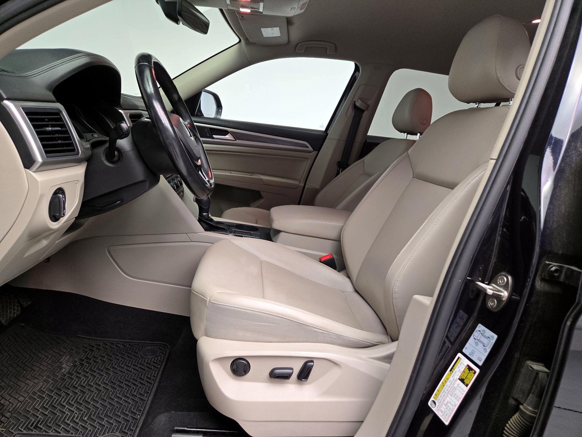 Thumbnail: 2018 Volkswagen Atlas - 11