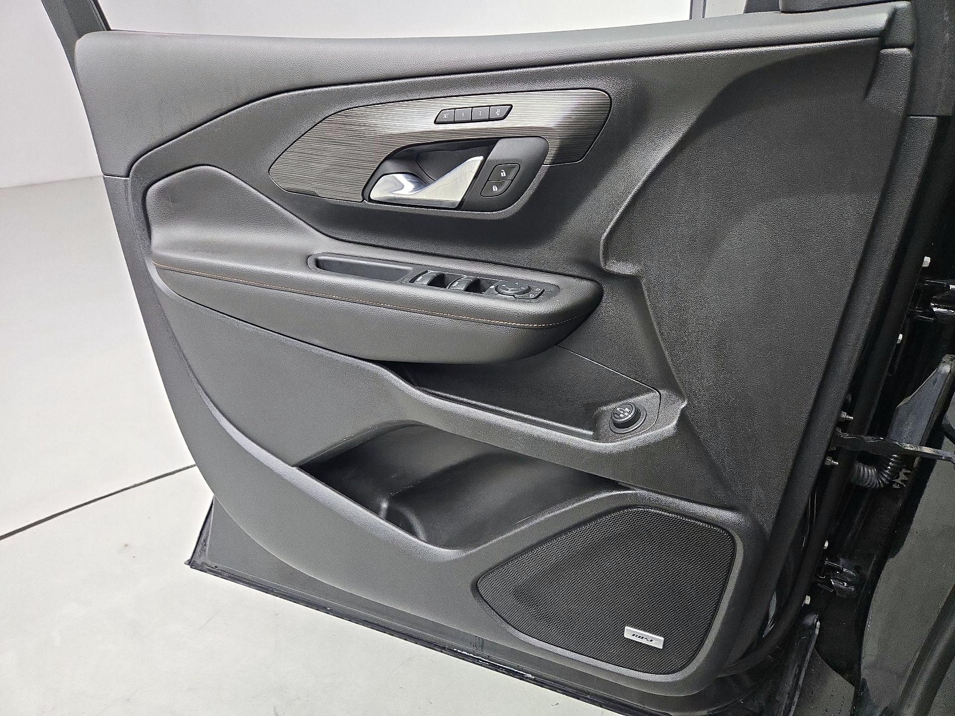 Thumbnail: 2020 GMC Terrain - 12