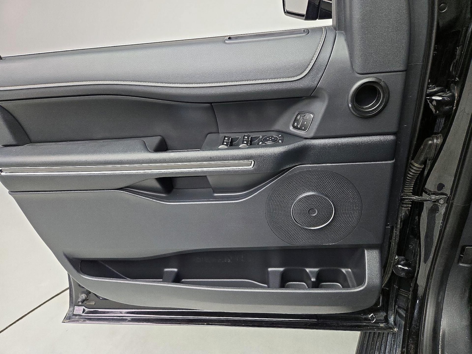 2024 Ford Expedition XLT - Photo 13