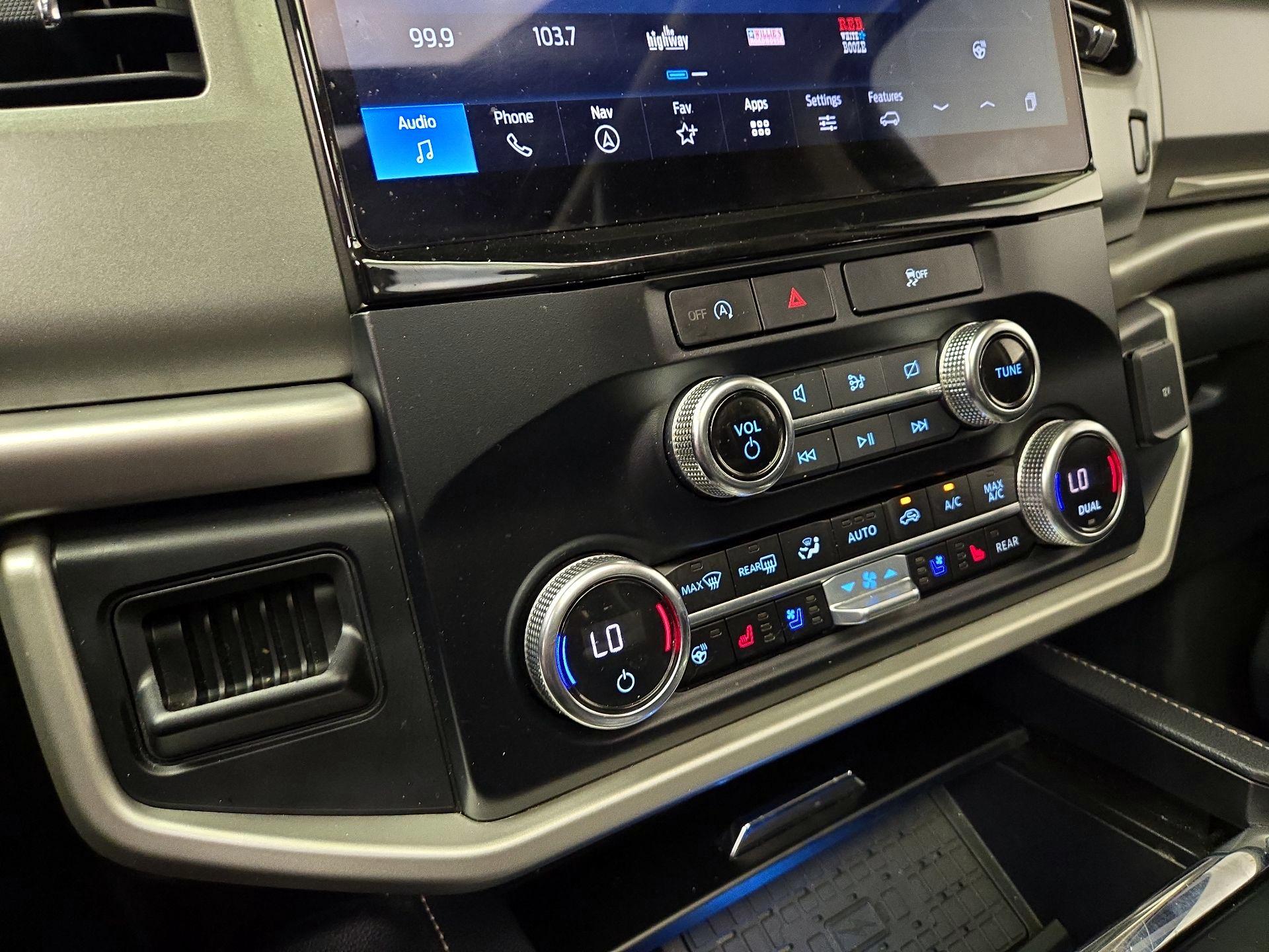 Thumbnail: 2024 Ford Expedition MAX - 17