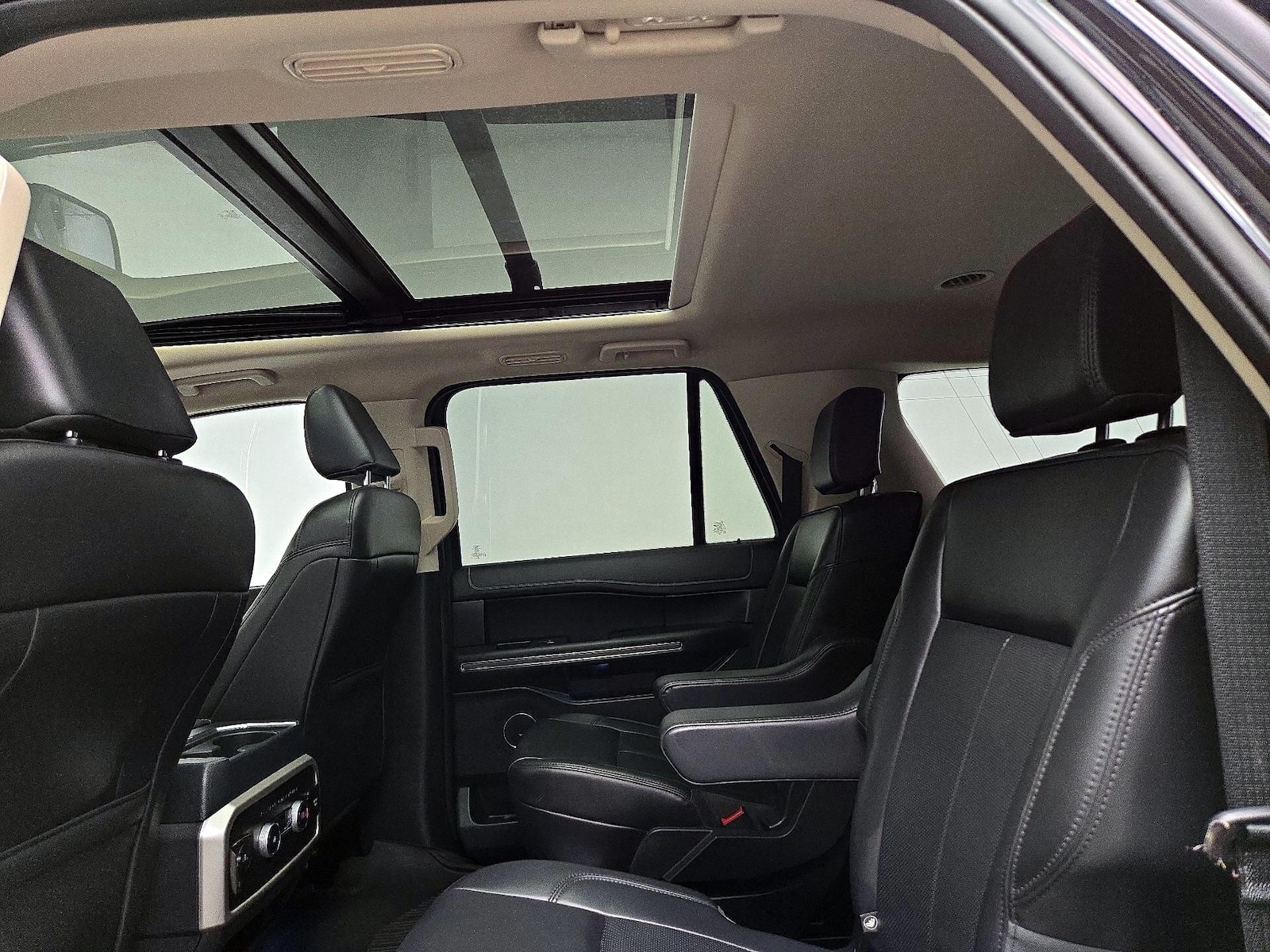 2024 Ford Expedition XLT - Photo 27