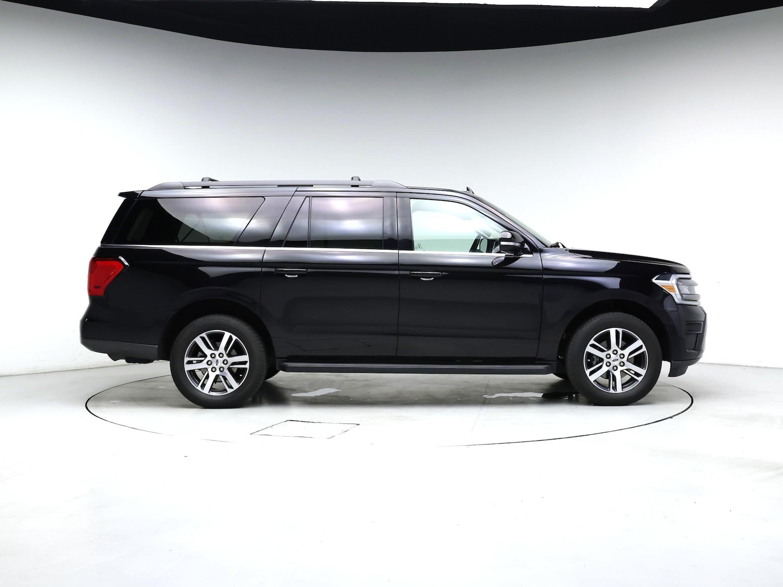 2024 Ford Expedition XLT - Photo 8