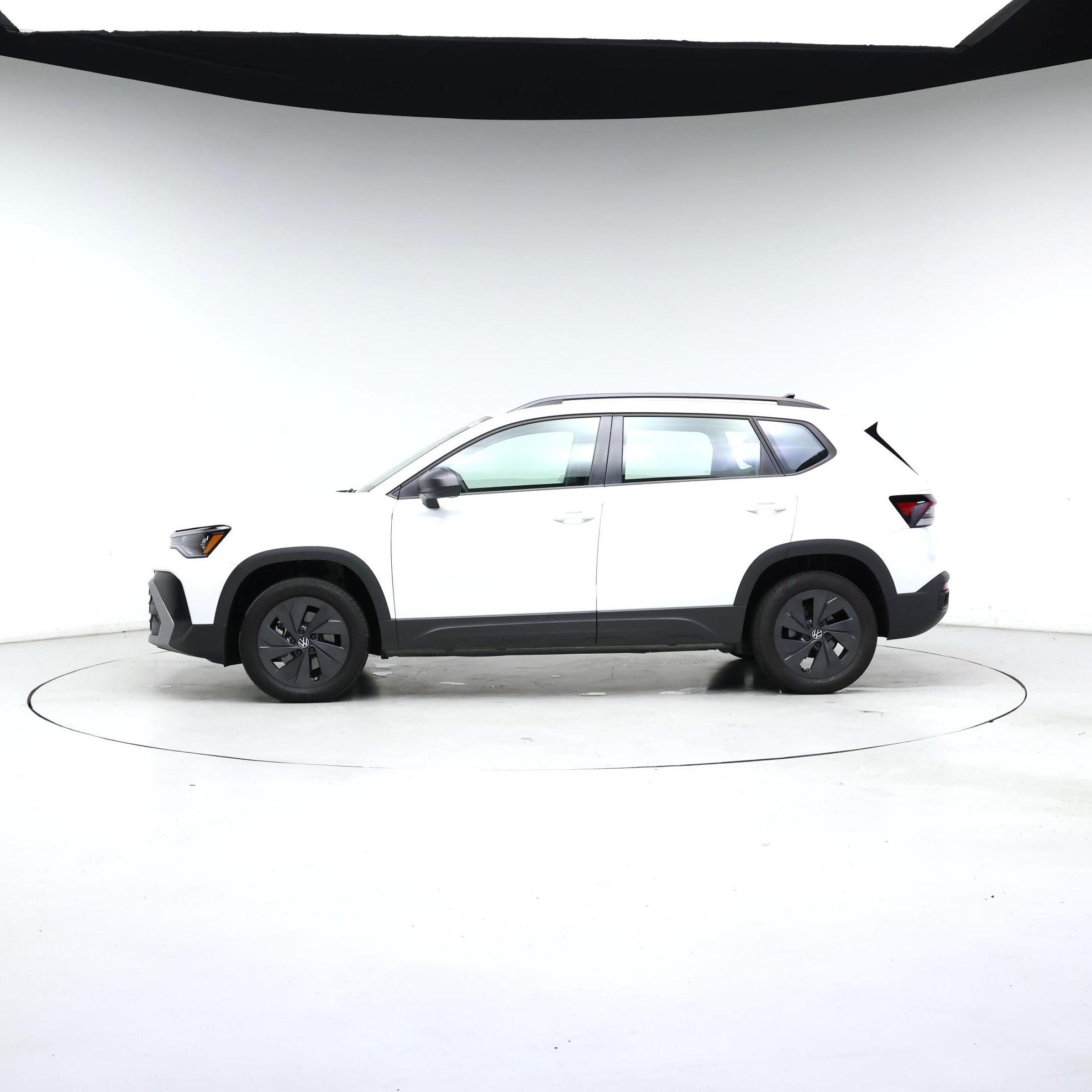 Thumbnail: 2025 Volkswagen Taos - 3