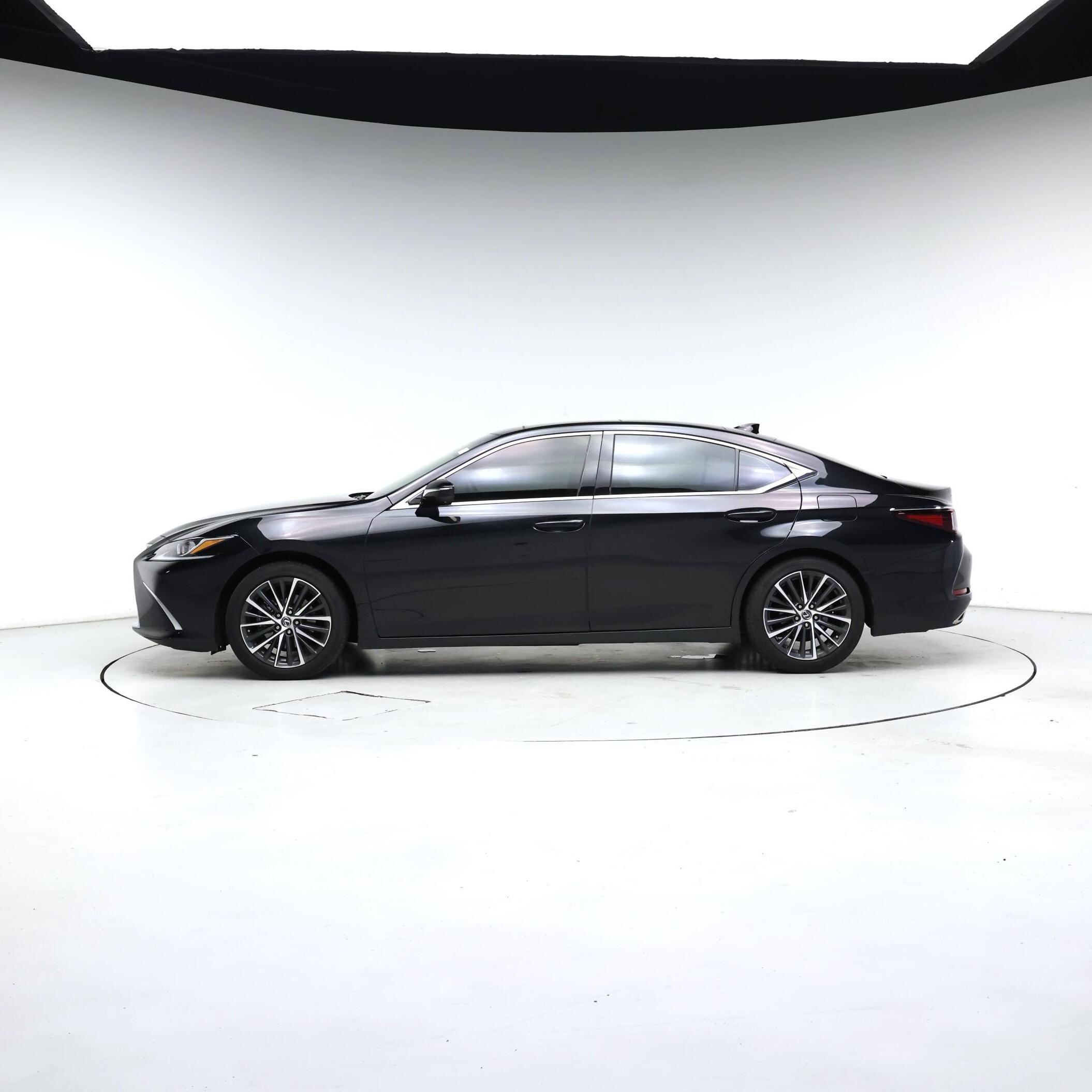 Thumbnail: 2022 Lexus ES - 3