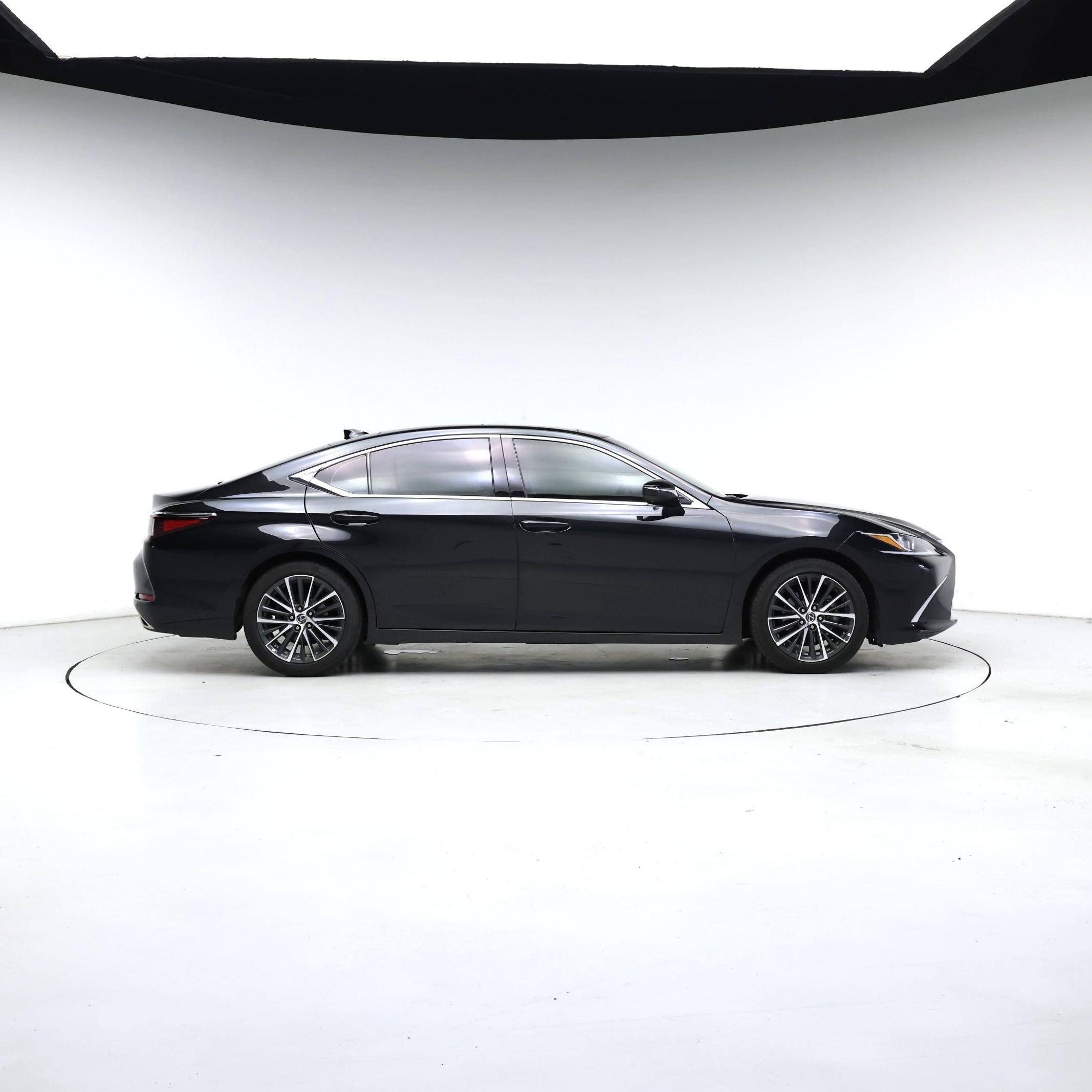 Thumbnail: 2022 Lexus ES - 7