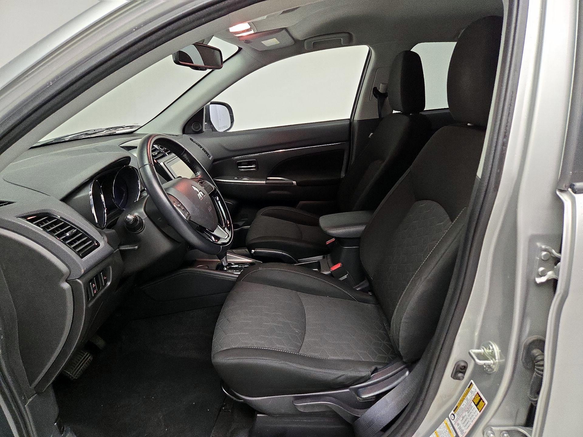 Thumbnail: 2021 Mitsubishi Outlander Sport - 11