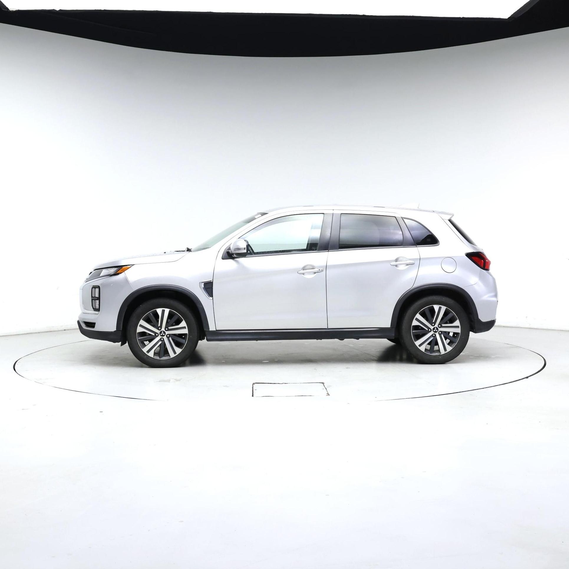 Thumbnail: 2021 Mitsubishi Outlander Sport - 3