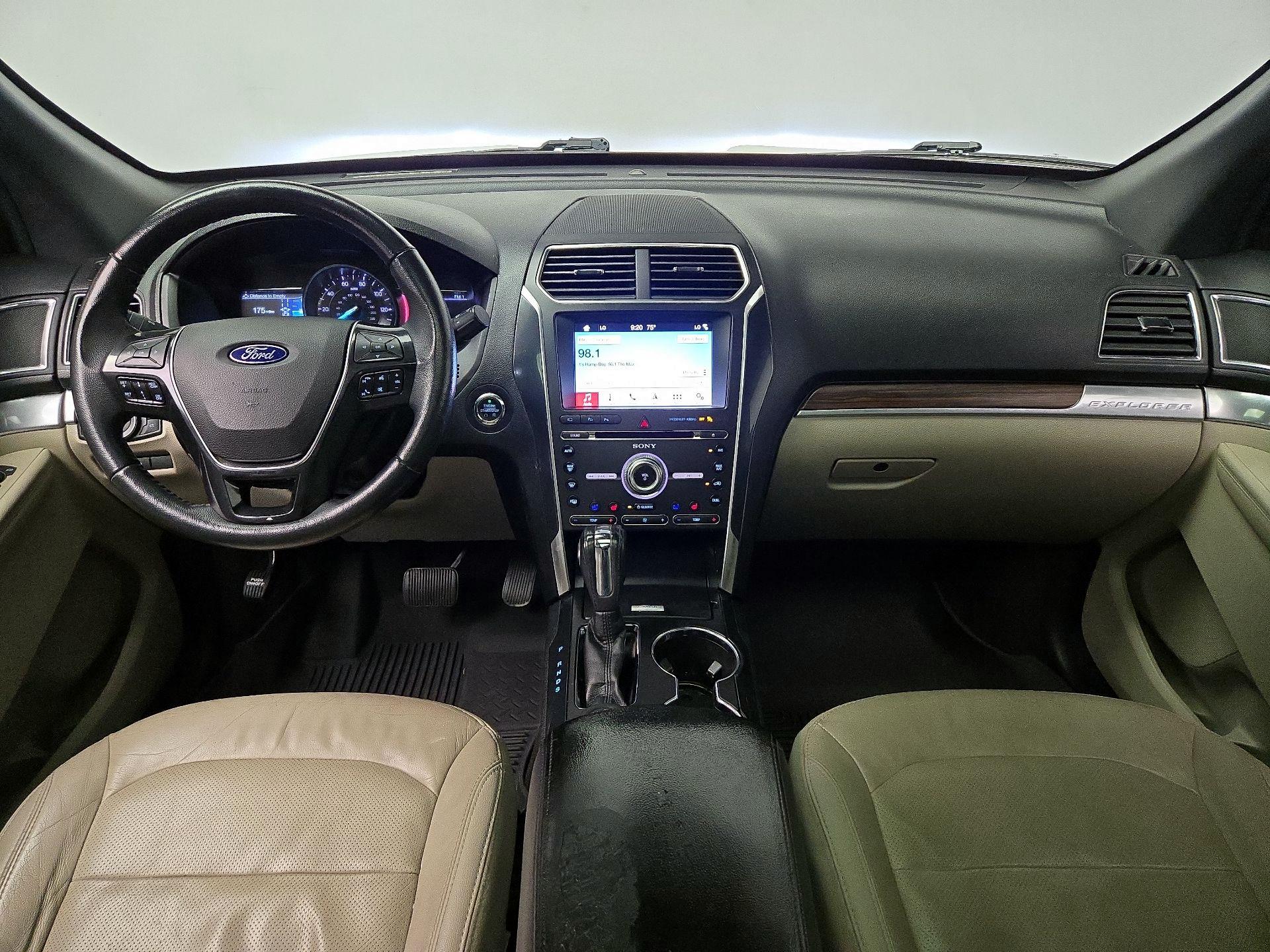 Thumbnail: 2018 Ford Explorer - 9