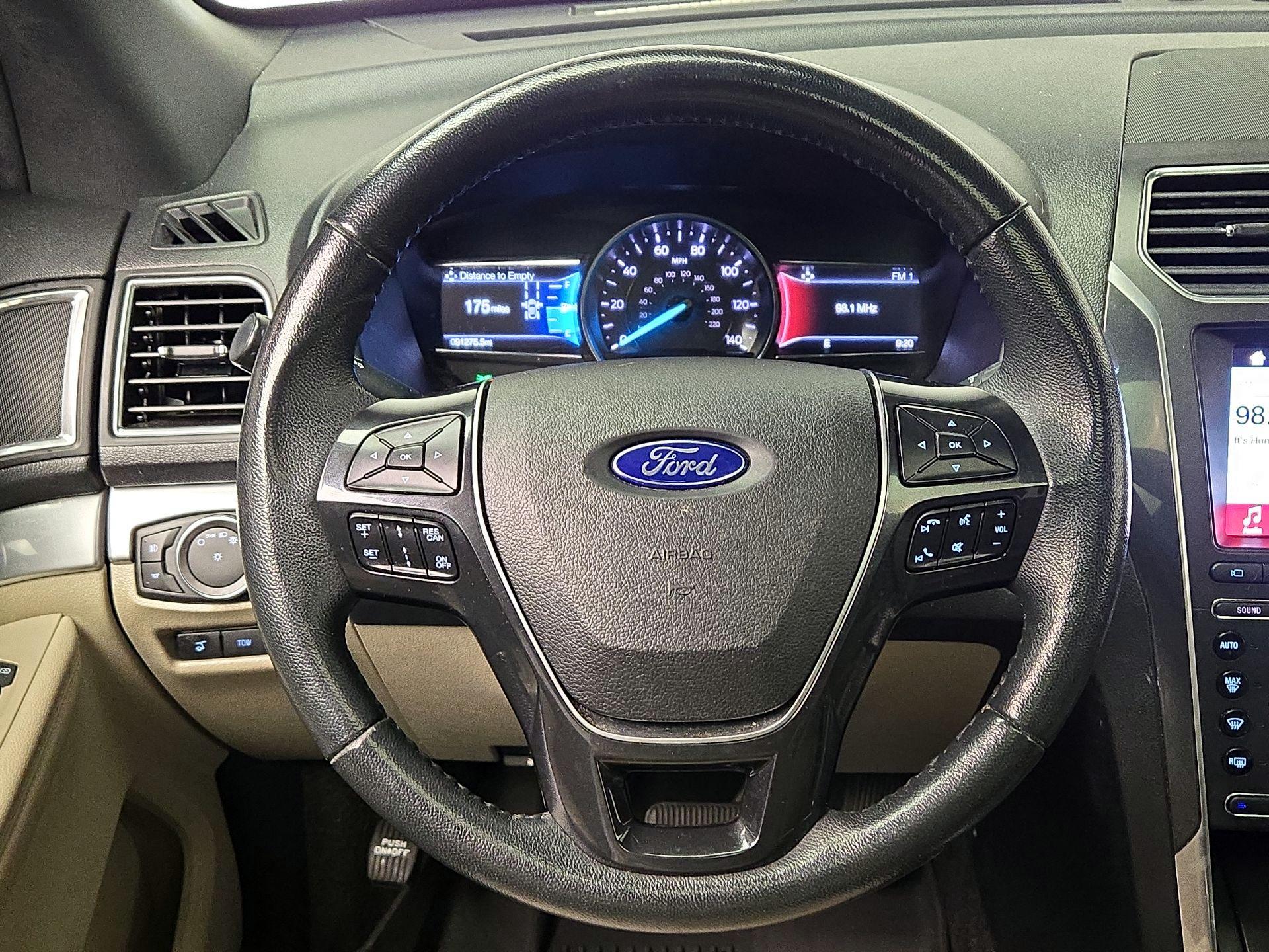 Thumbnail: 2018 Ford Explorer - 10