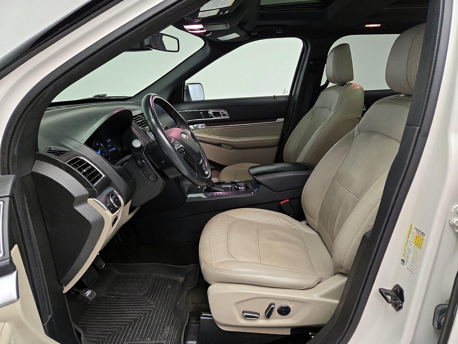 Thumbnail: 2018 Ford Explorer - 11