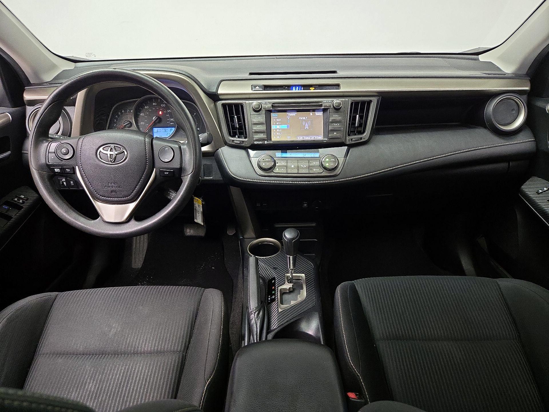 Thumbnail: 2015 Toyota RAV4 - 9
