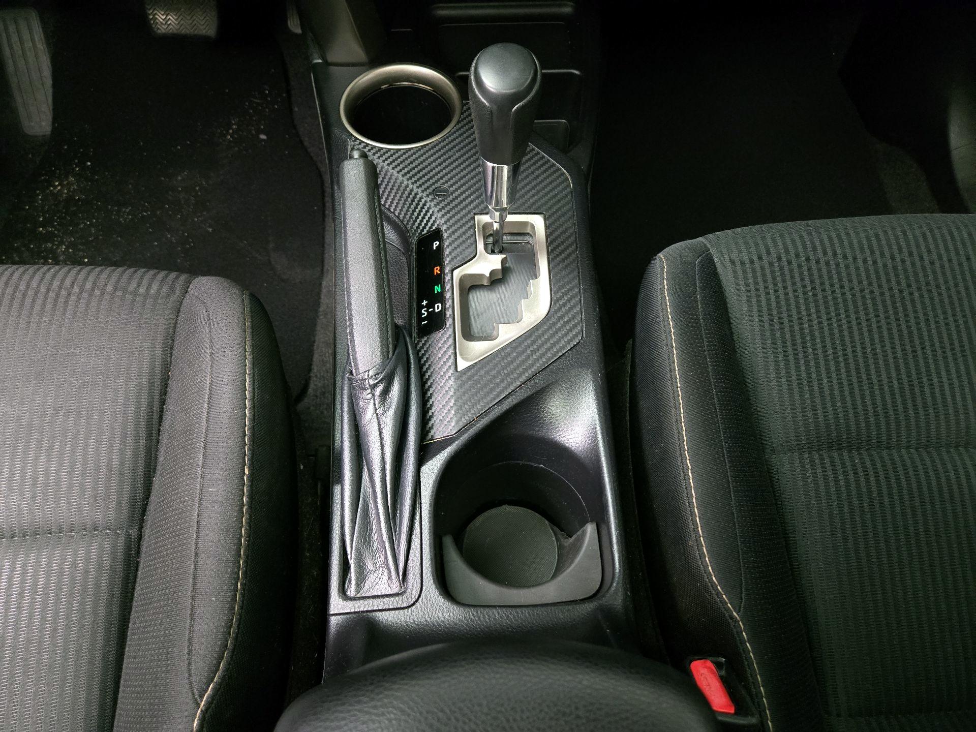 Thumbnail: 2015 Toyota RAV4 - 17