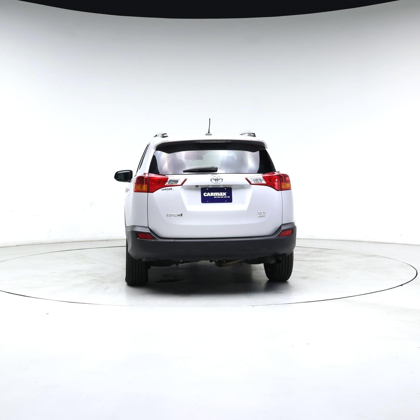 Thumbnail: 2015 Toyota RAV4 - 3