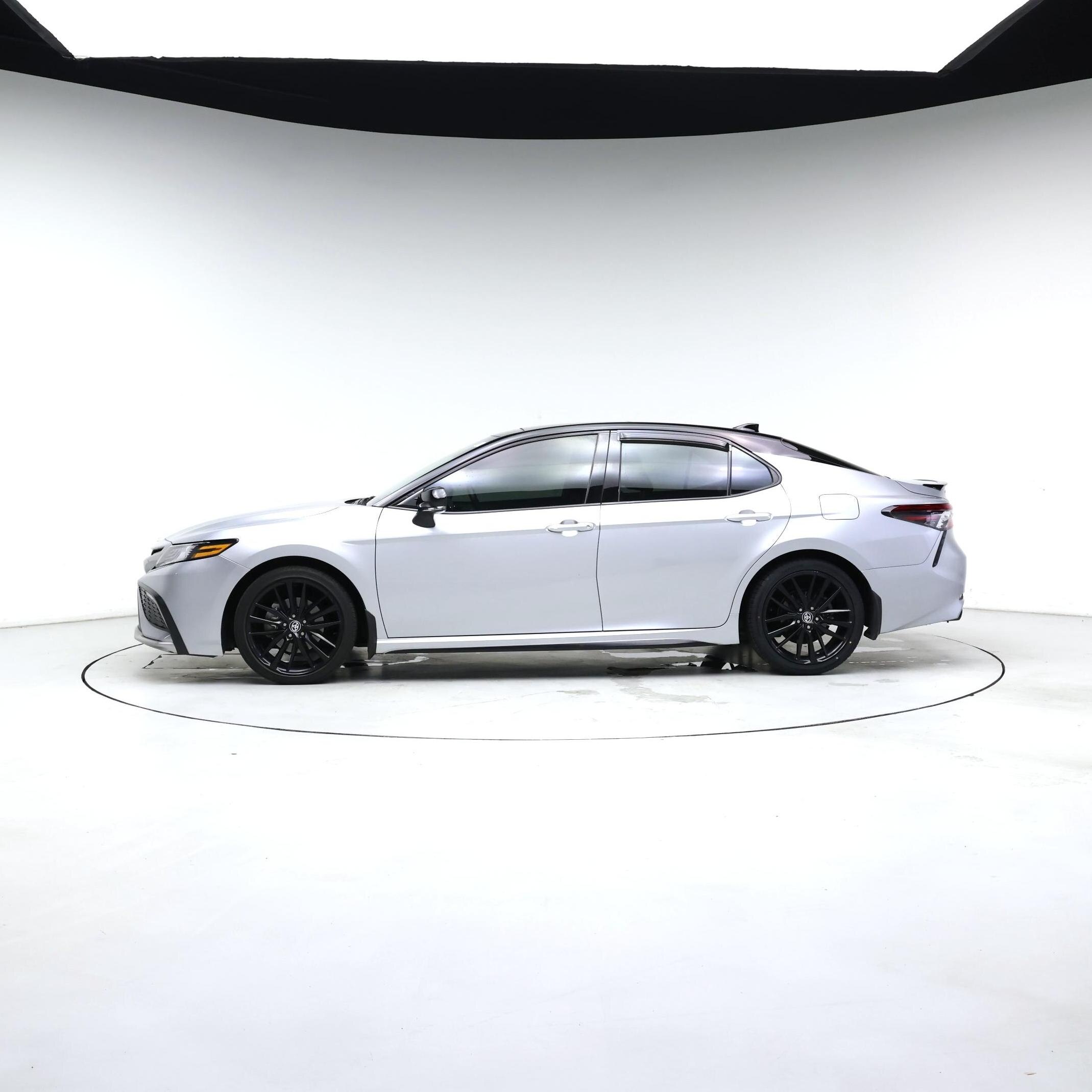 Thumbnail: 2023 Toyota Camry - 3
