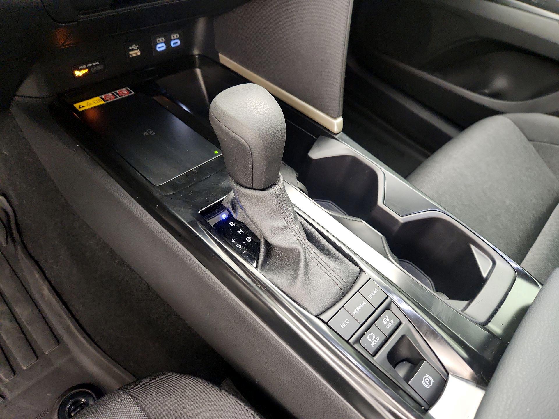 Thumbnail: 2025 Toyota Camry - 17