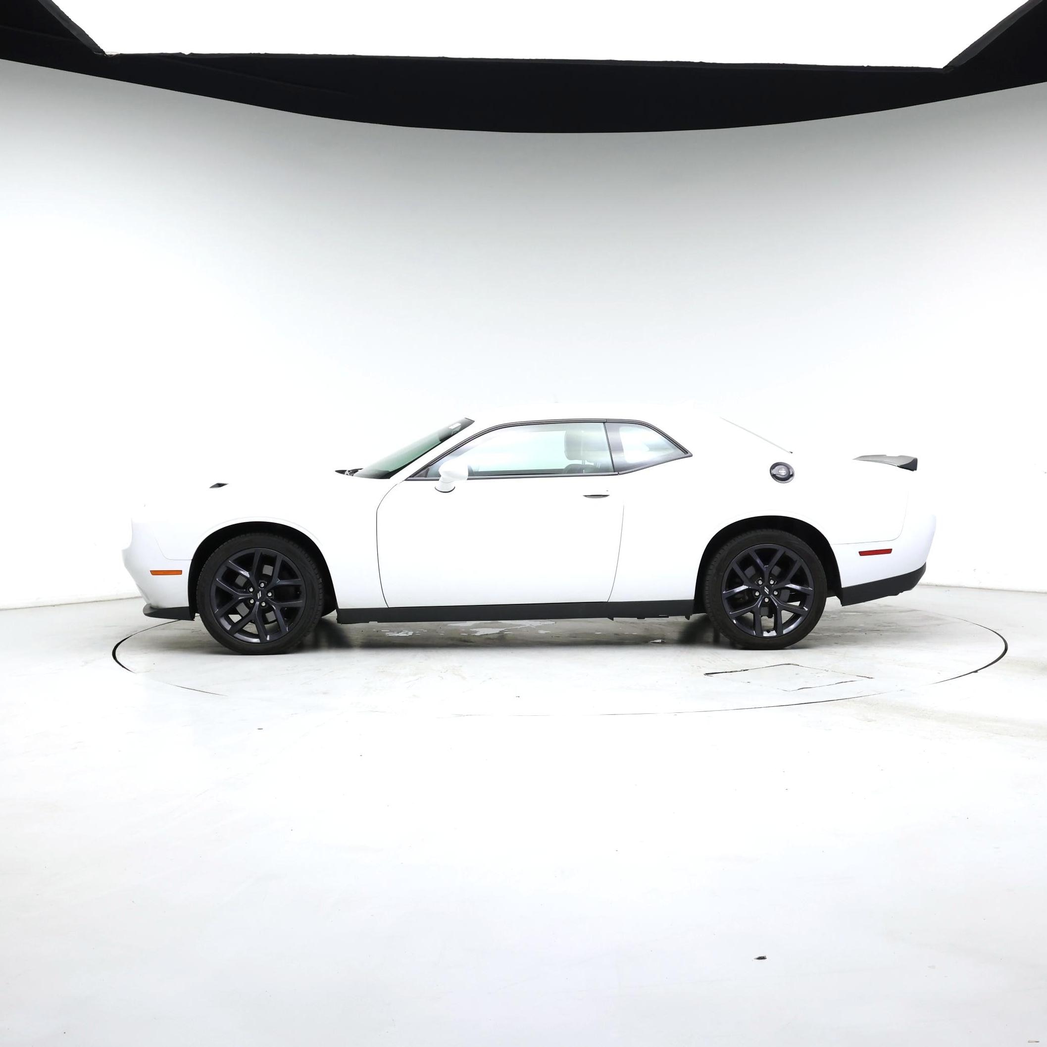 Thumbnail: 2019 Dodge Challenger - 3
