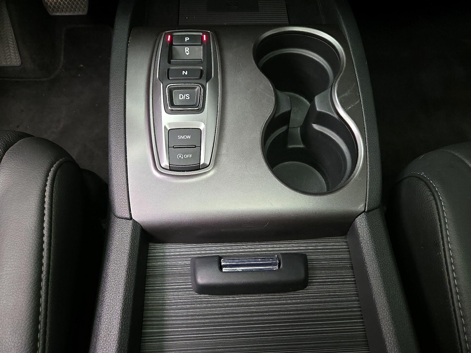 2022 Honda Pilot SE - Photo 18