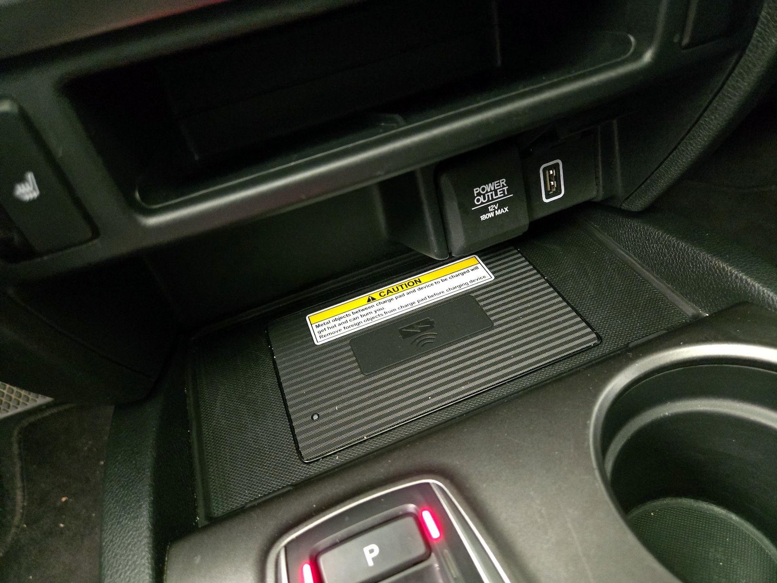 2022 Honda Pilot SE - Photo 19