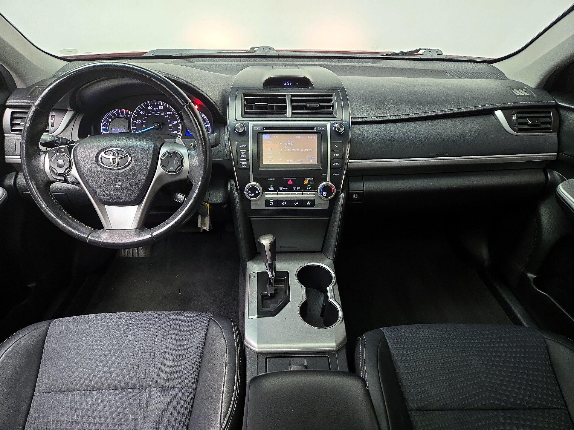 Thumbnail: 2014 Toyota Camry - 9