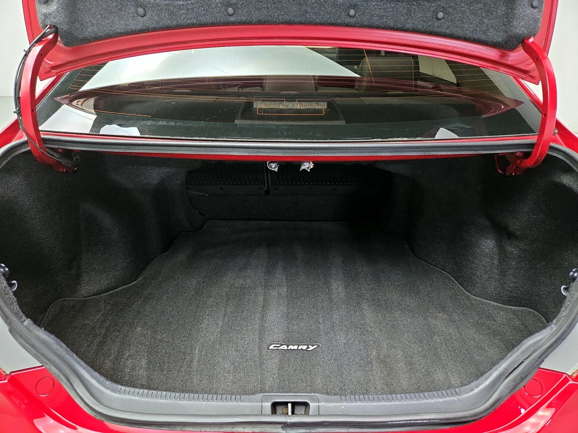 Thumbnail: 2014 Toyota Camry - 20