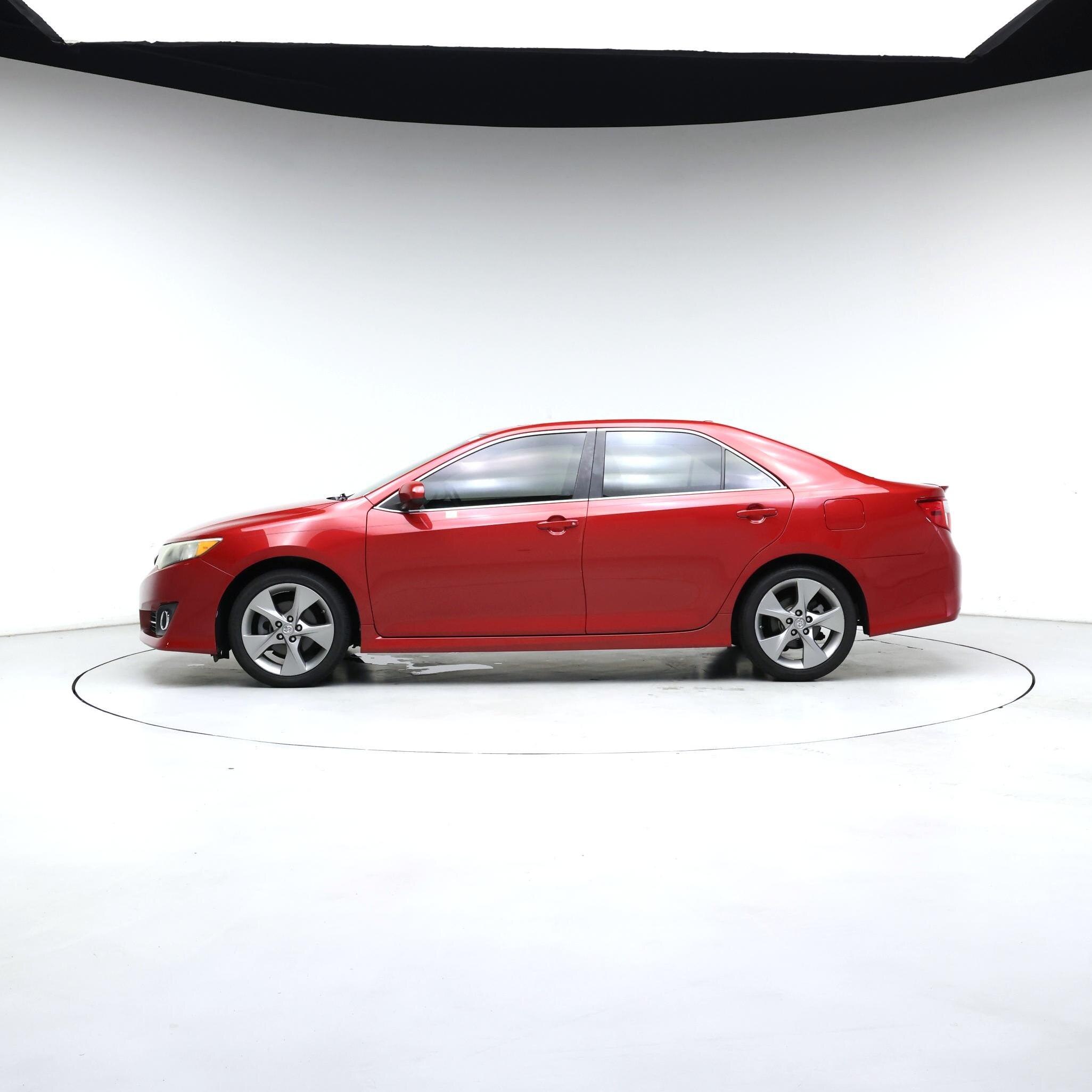 Thumbnail: 2014 Toyota Camry - 3