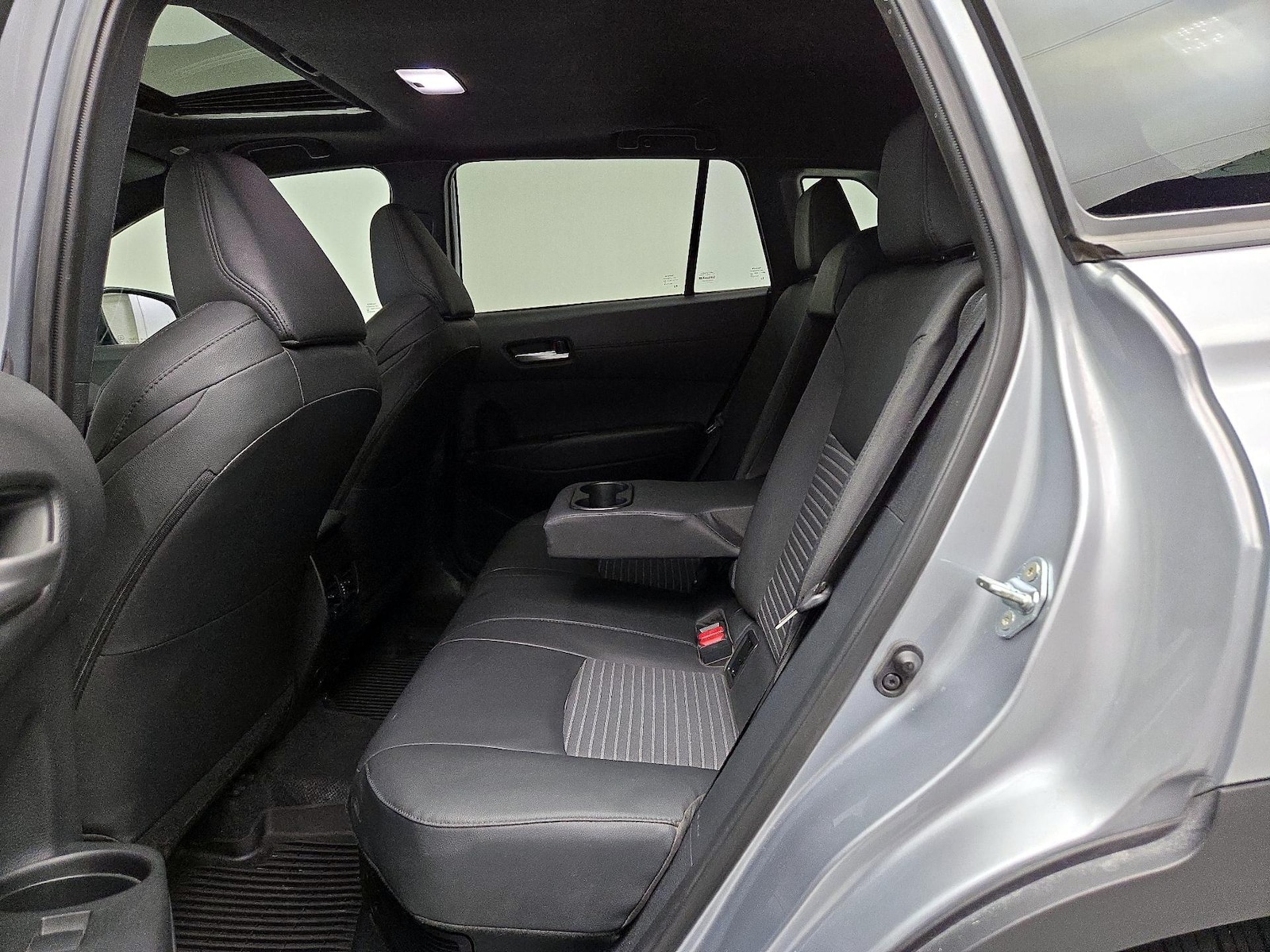 2025 Toyota Corolla Cross XSE - Photo 21