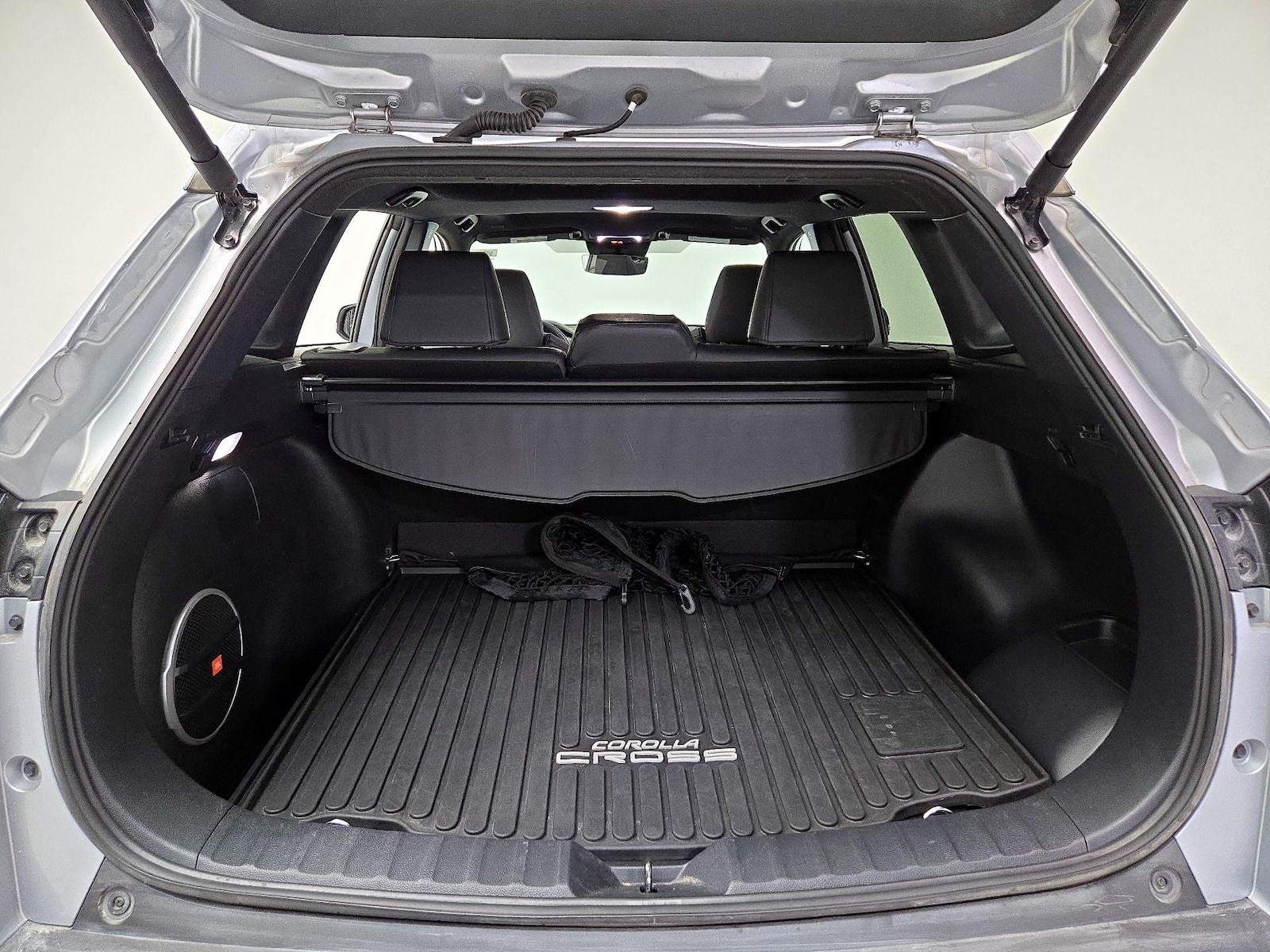 2025 Toyota Corolla Cross XSE - Photo 22