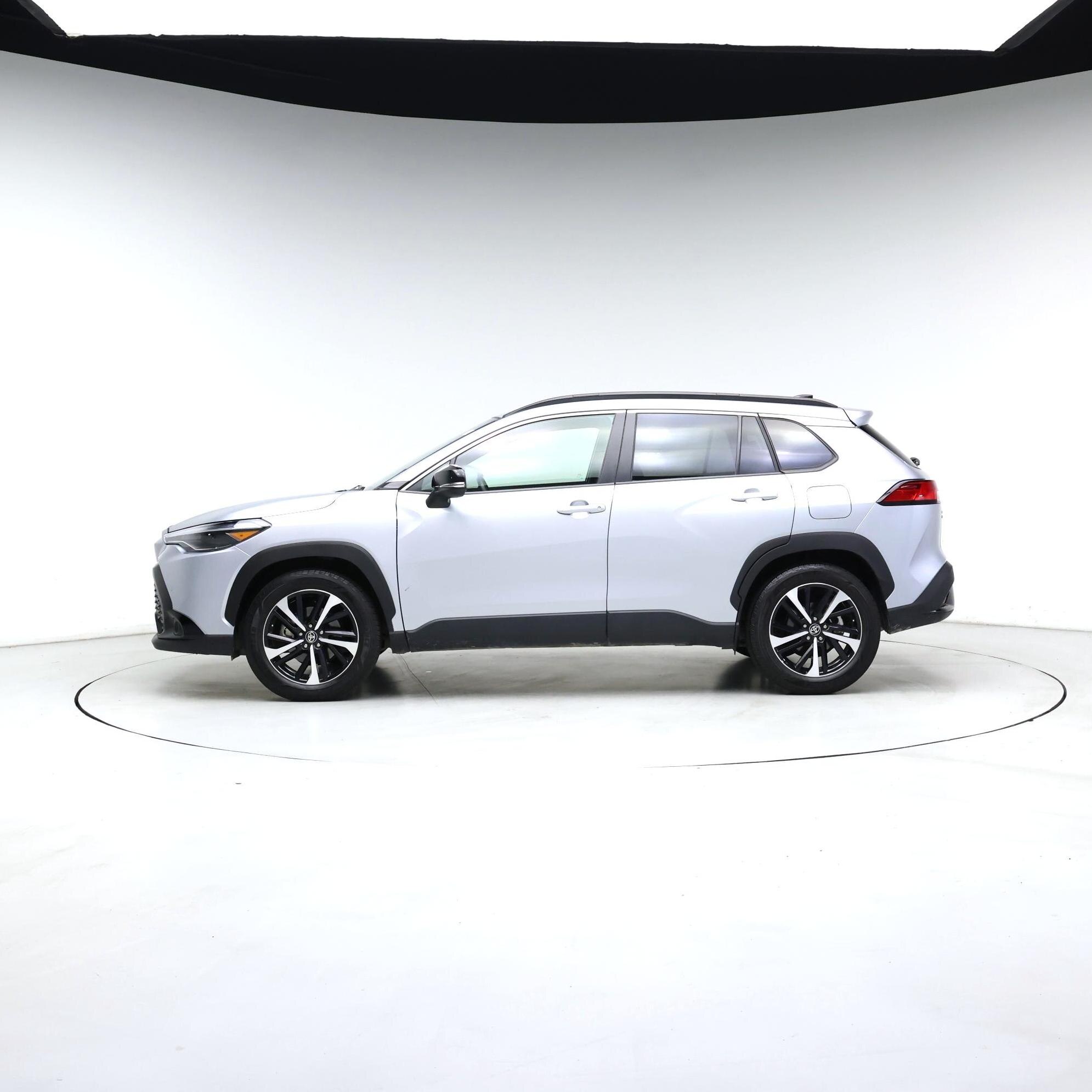 Thumbnail: 2025 Toyota Corolla Cross - 3