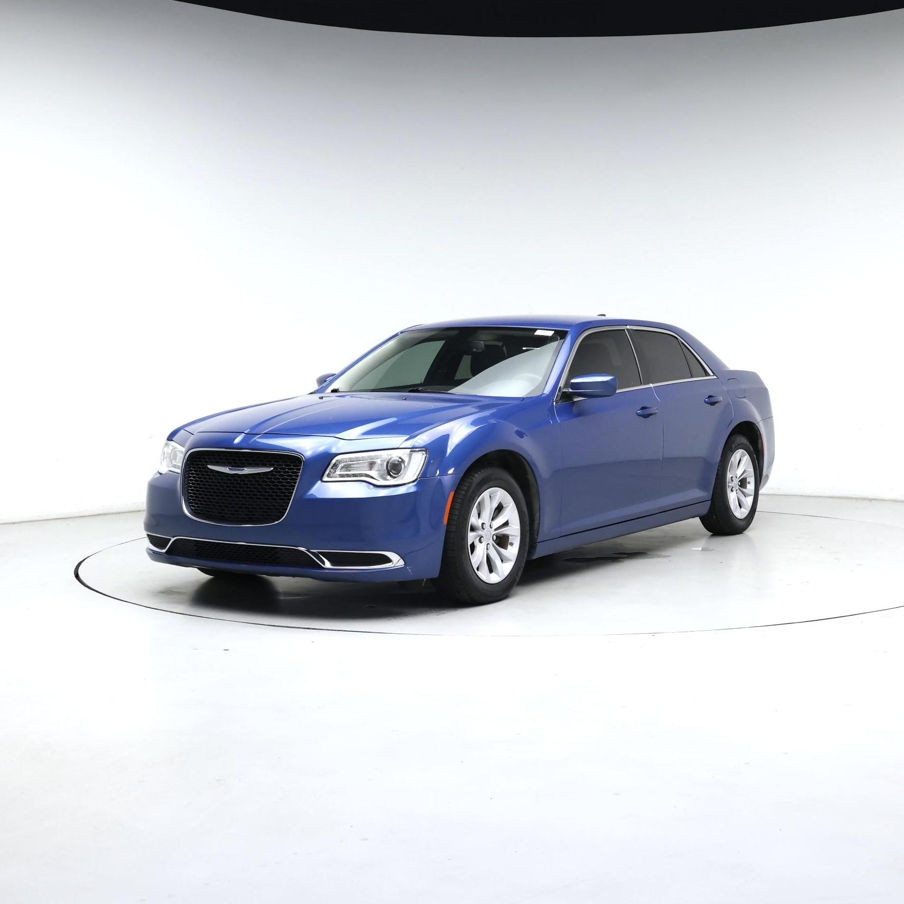 Thumbnail: 2022 Chrysler 300 - 4