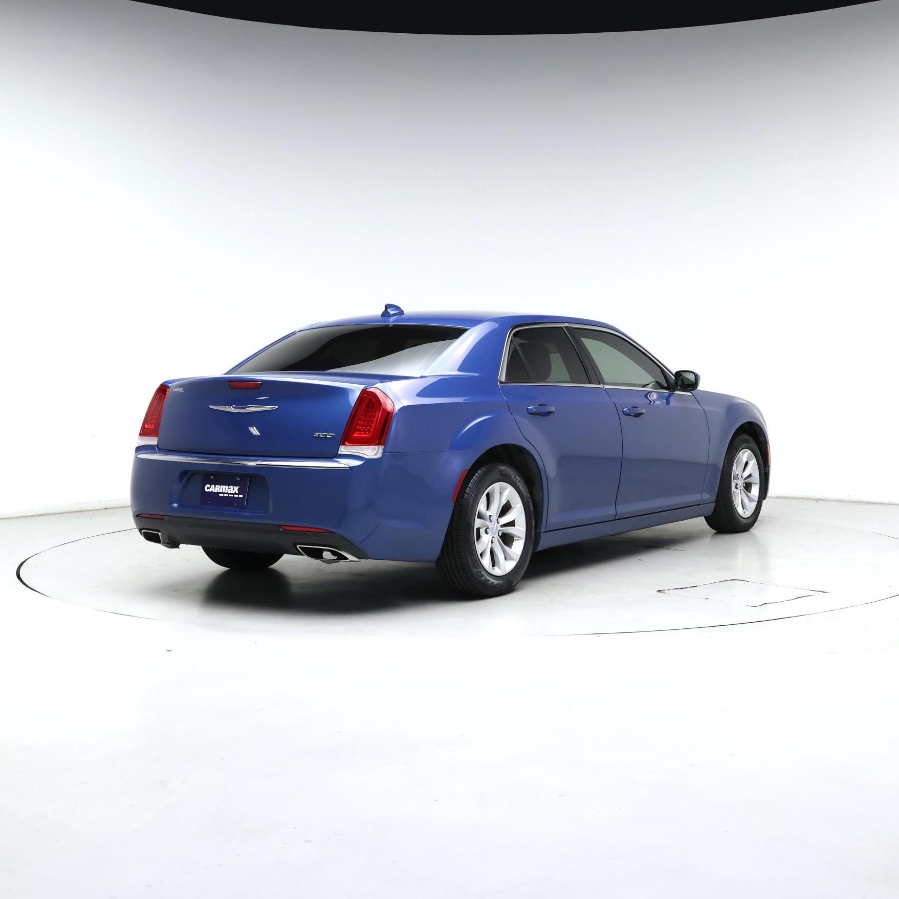 Thumbnail: 2022 Chrysler 300 - 8
