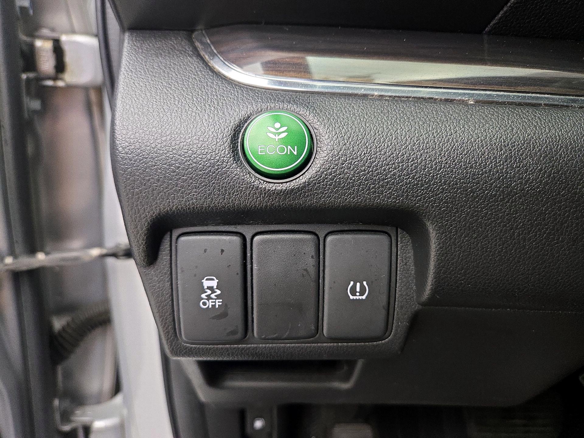 Thumbnail: 2016 Honda CR-V - 13