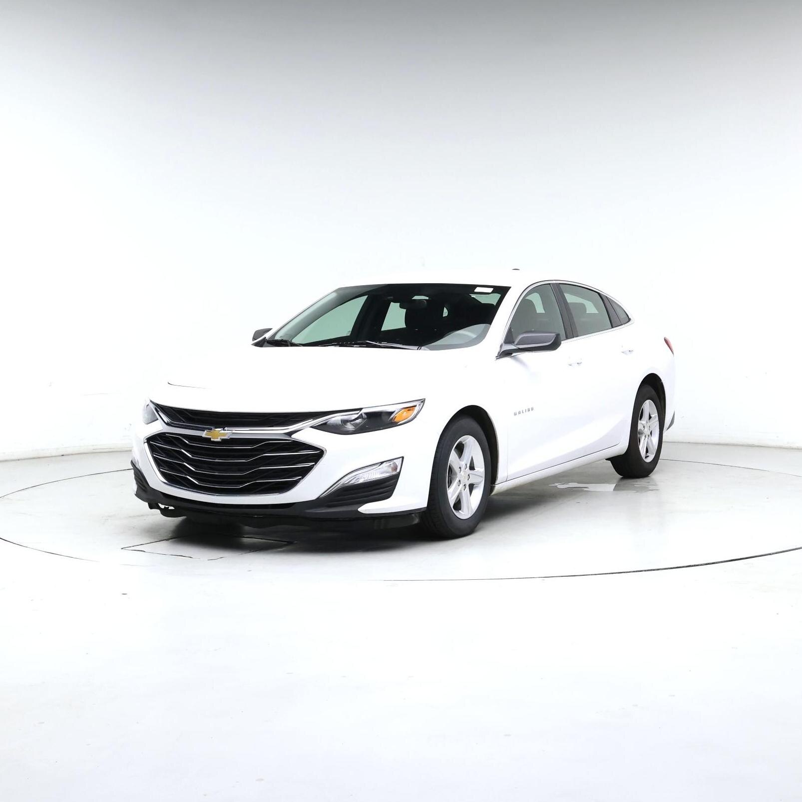 Thumbnail: 2024 Chevrolet Malibu - 4