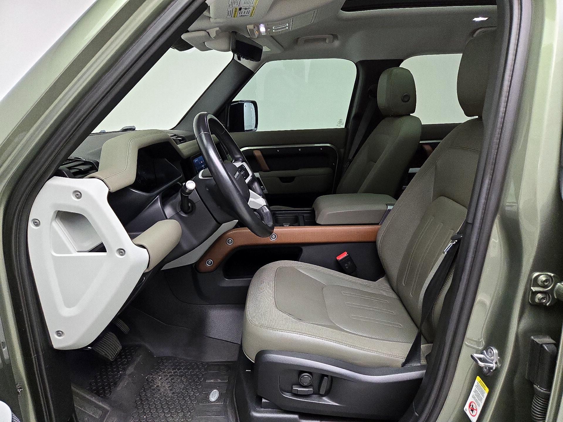 Thumbnail: 2020 Land Rover Defender - 11