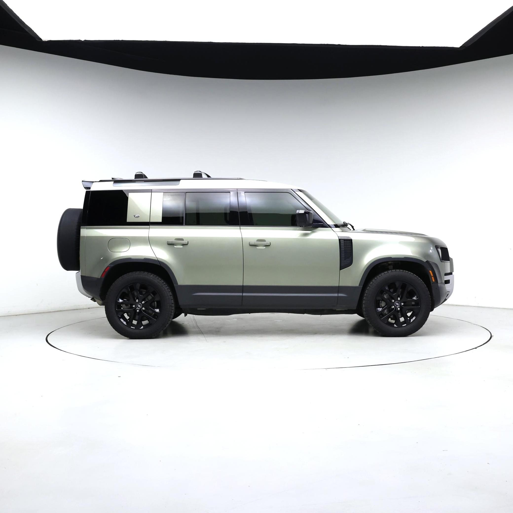 Thumbnail: 2020 Land Rover Defender - 7