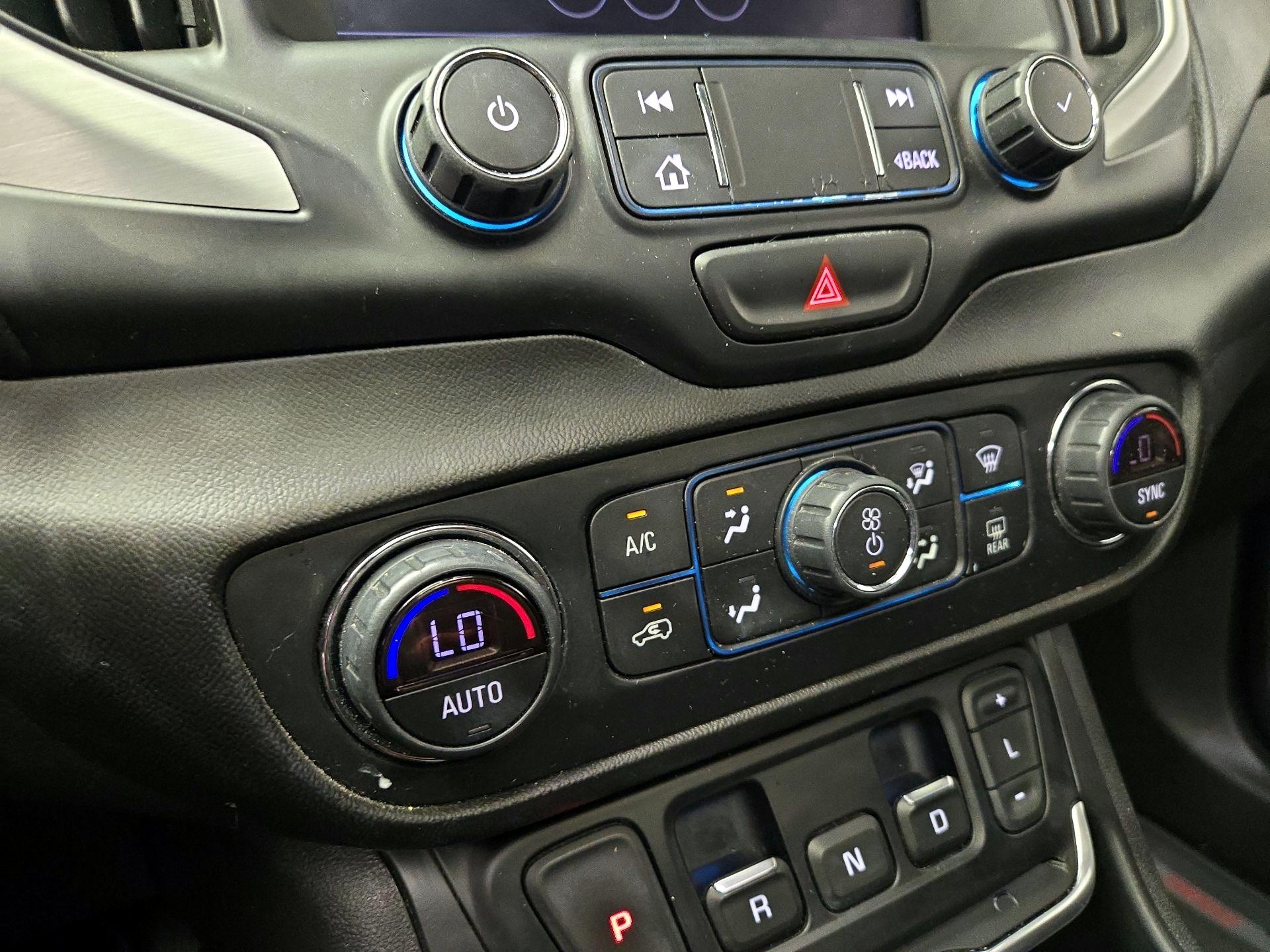 Thumbnail: 2020 GMC Terrain - 17