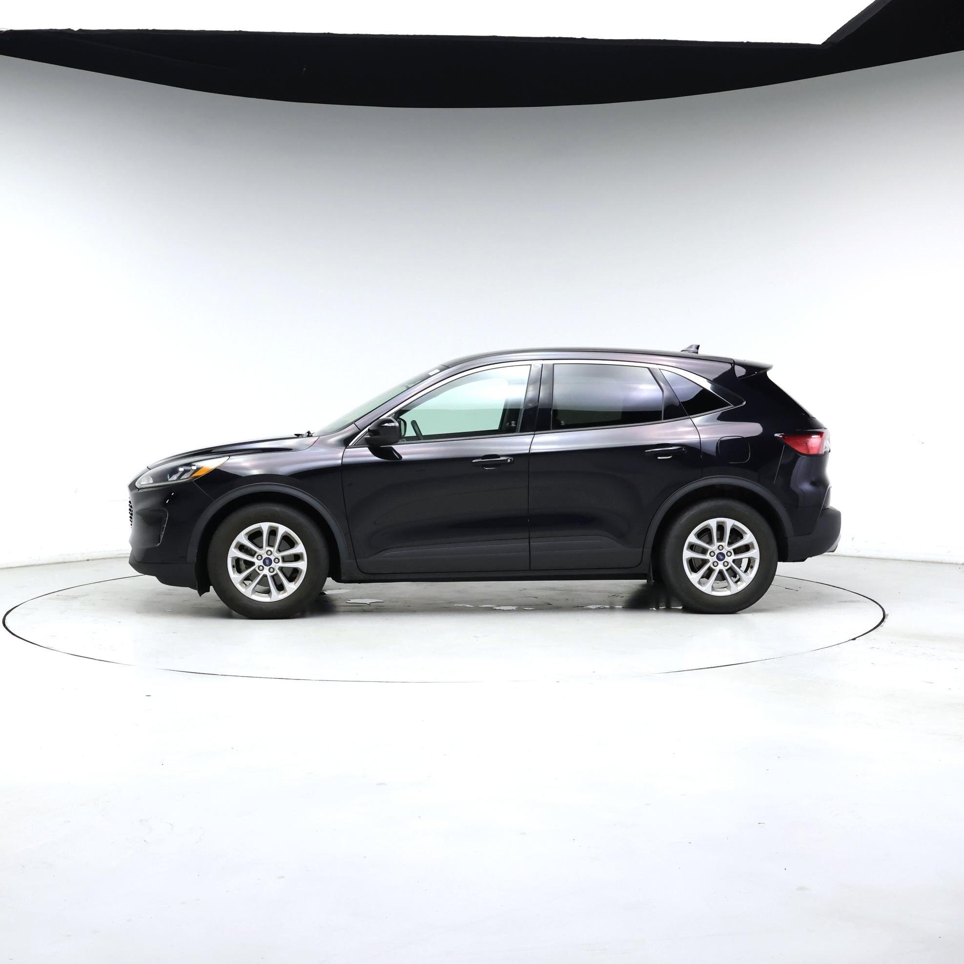 Thumbnail: 2020 Ford Escape - 3