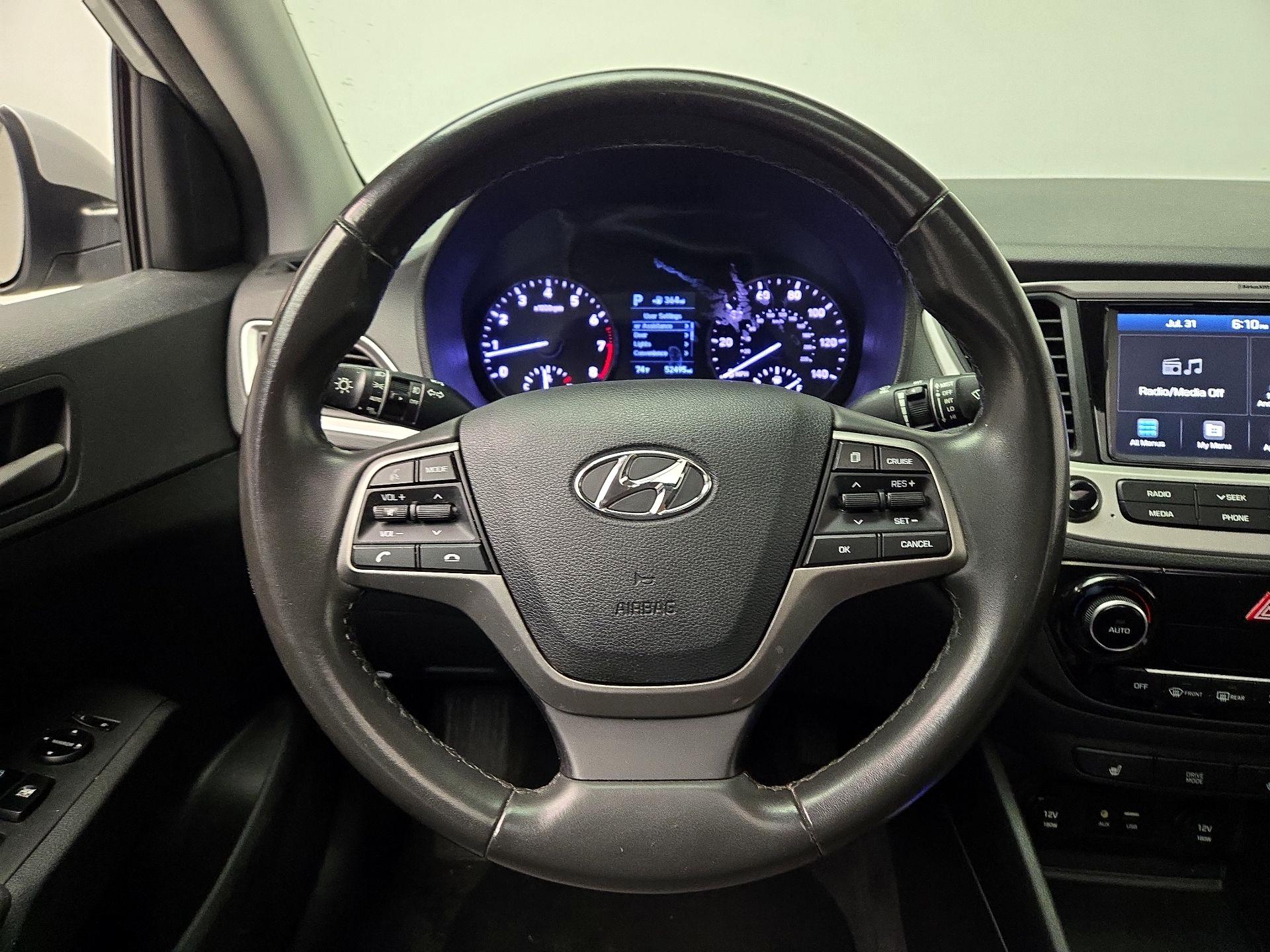 Thumbnail: 2022 Hyundai Accent - 10